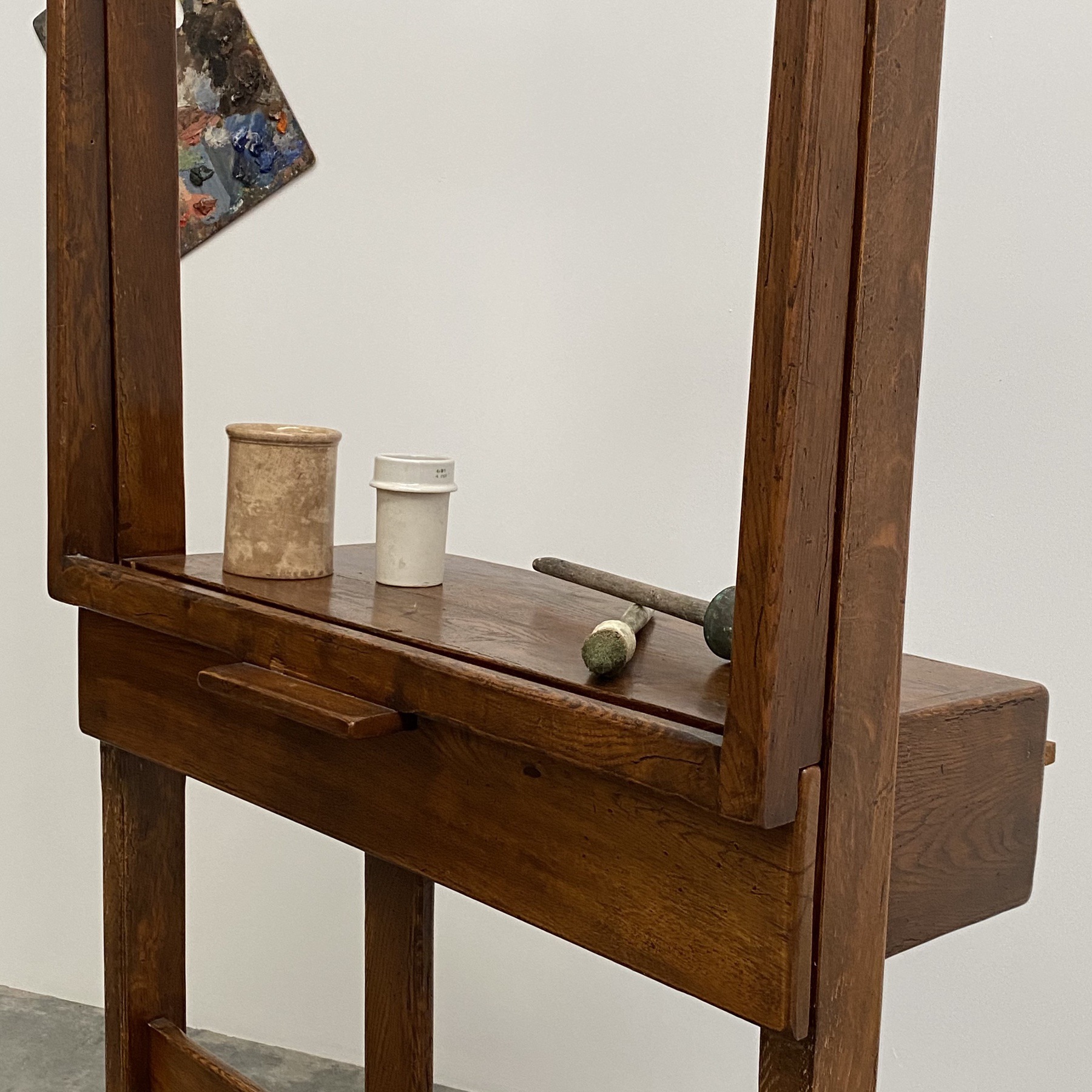 objet-vagabond-large-easel0002