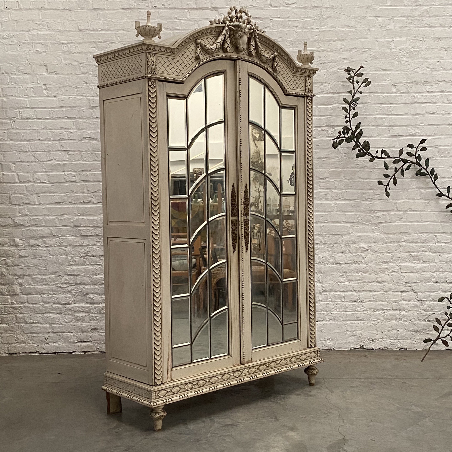 objet-vagabond-louis16-cupboard0010