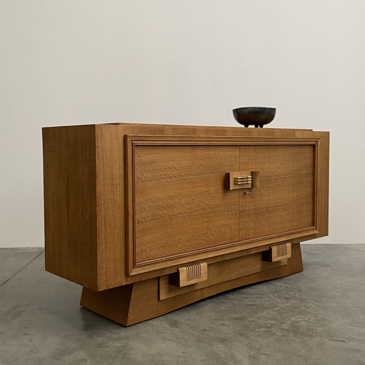 objet-vagabond-midcentury-sideboard0001