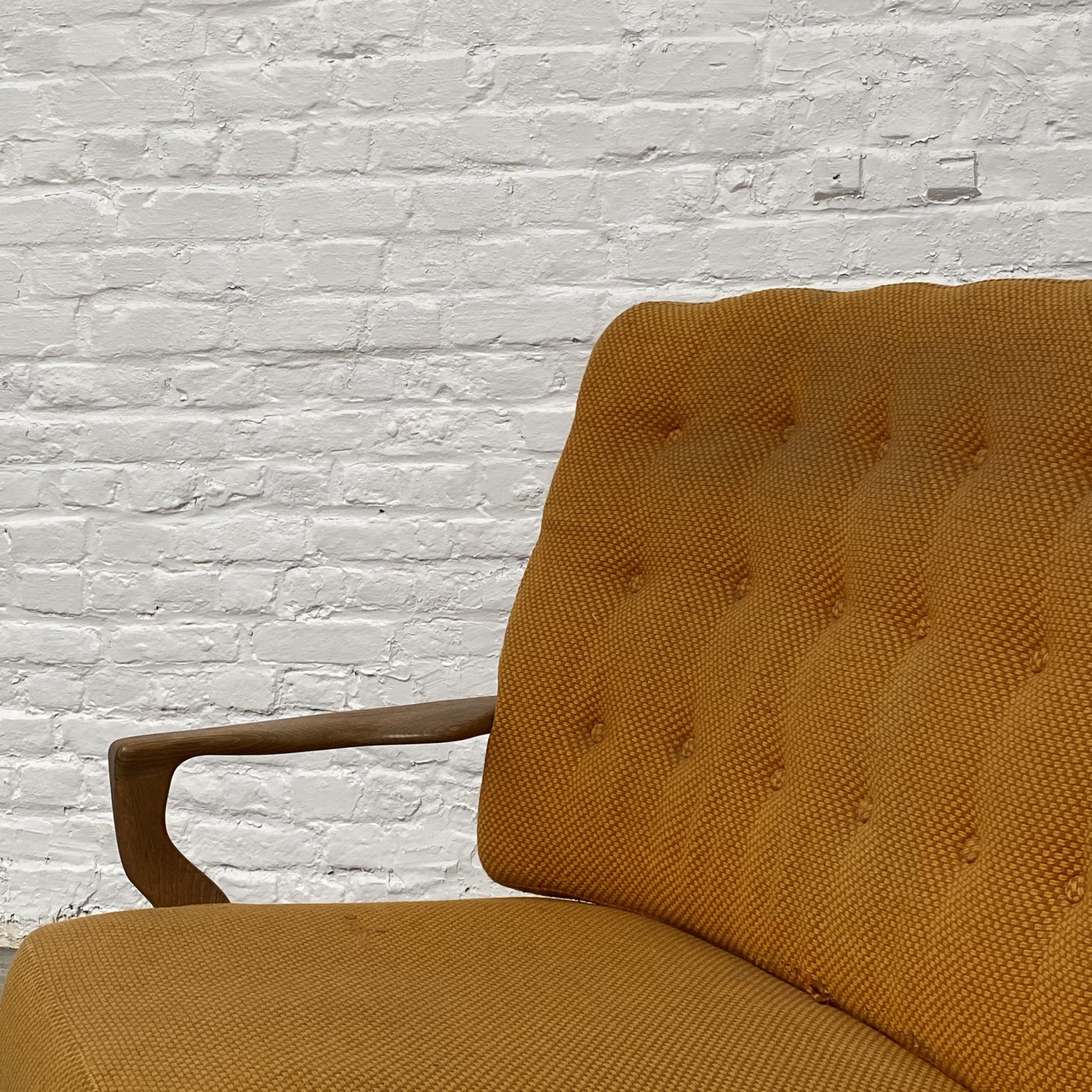 objet-vagabond-midcentury-sofas0001