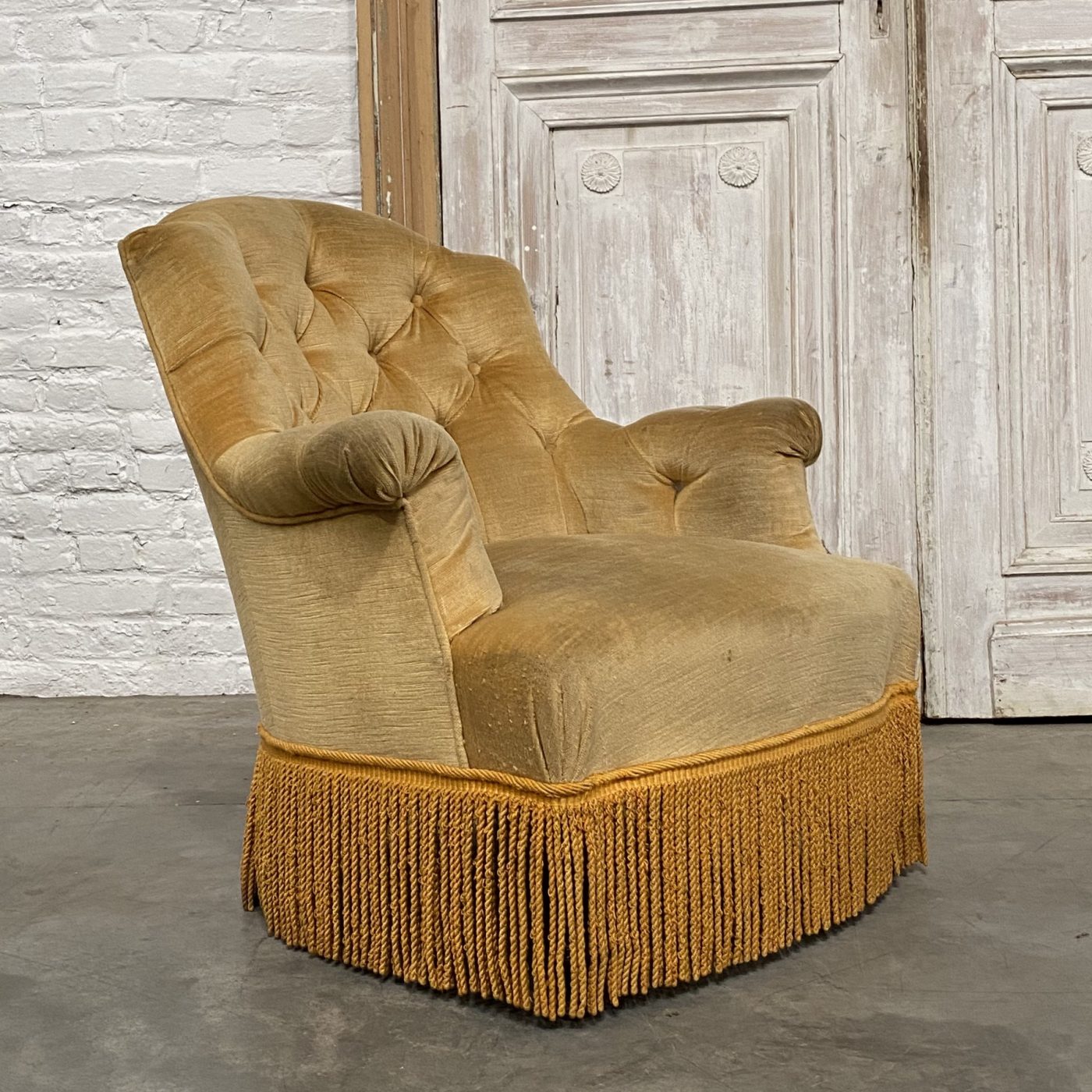 objet-vagabond-napoleon3-armchairs0000