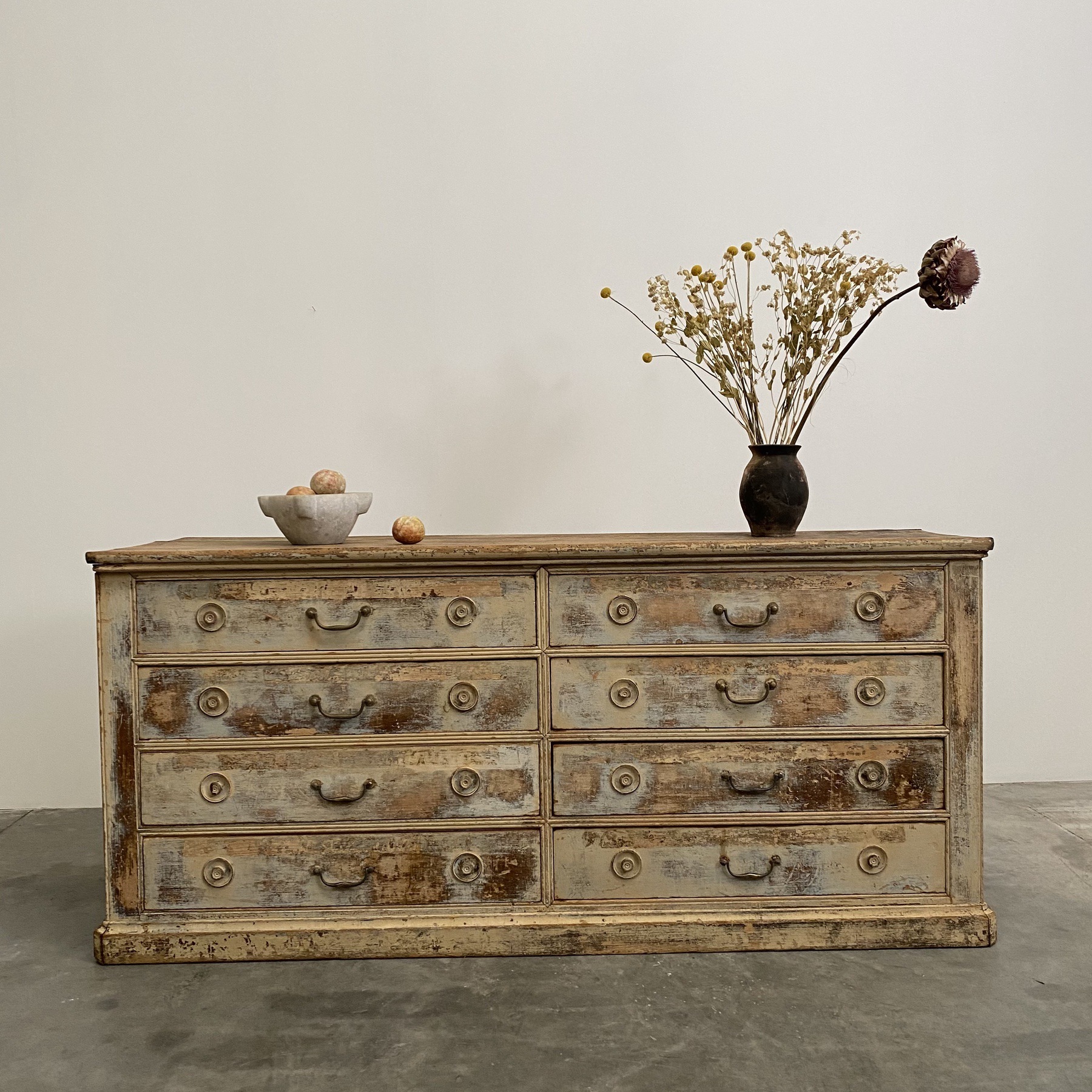 objet-vagabond-painted-chest0007