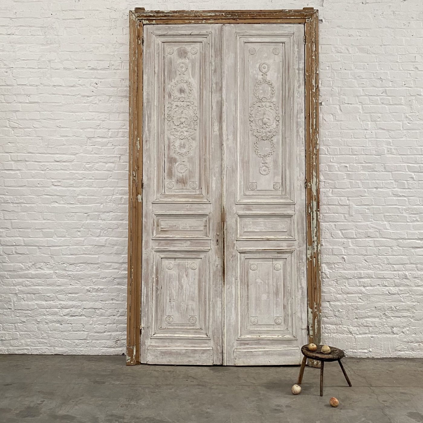 objet-vagabond-painted-doors0003