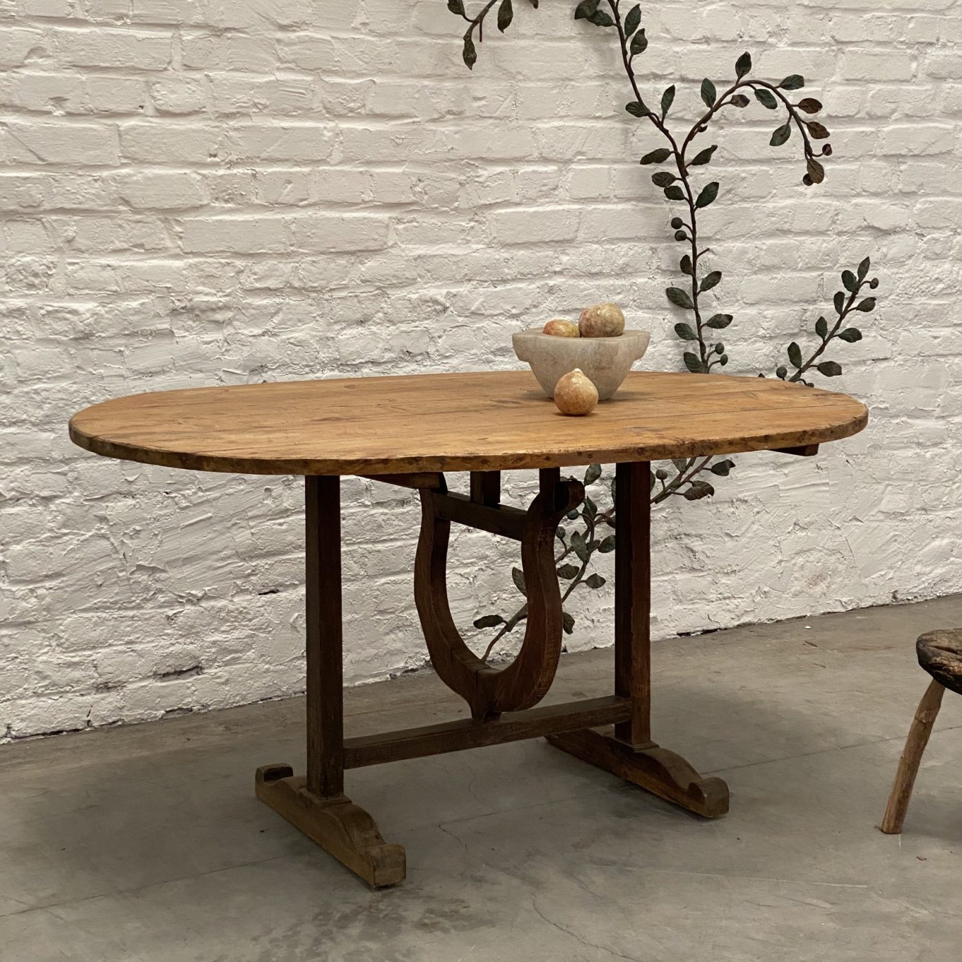 objet-vagabond-wine-table0003