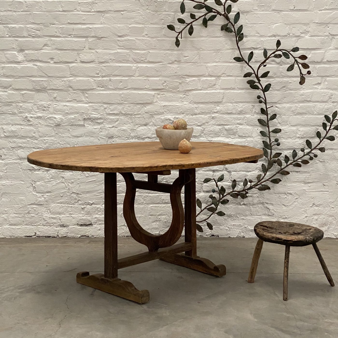 objet-vagabond-wine-table0004