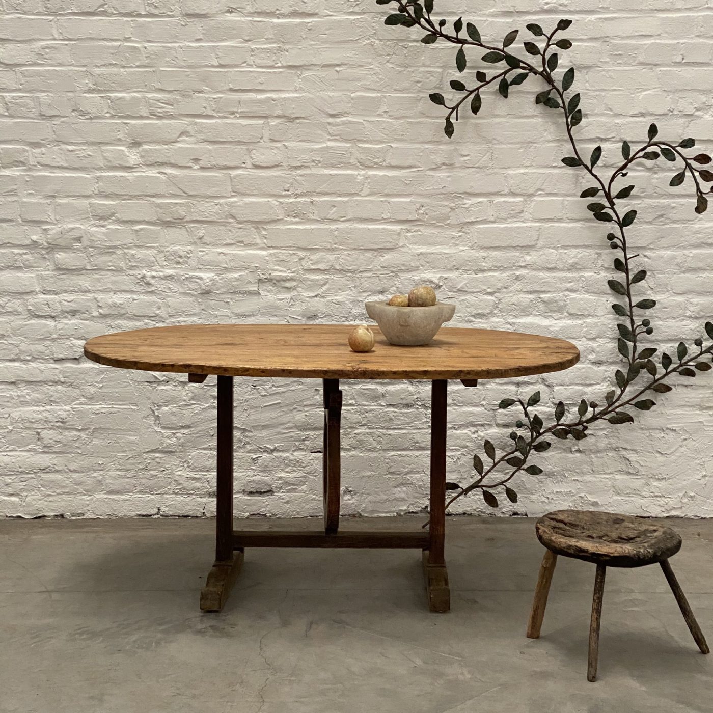 objet-vagabond-wine-table0005