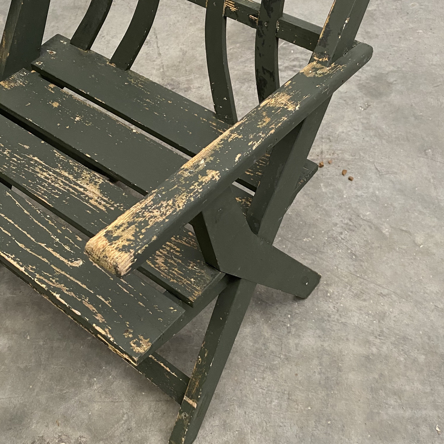 objet-vagabond-wooden-chairs0004