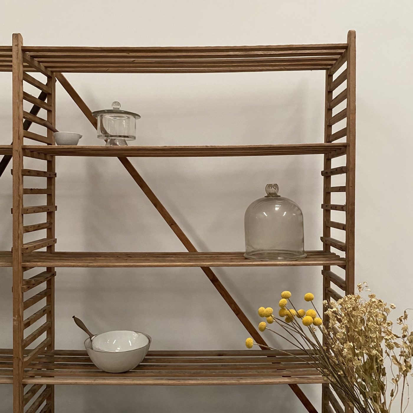 objet-vagabond-bakery-shelve0000