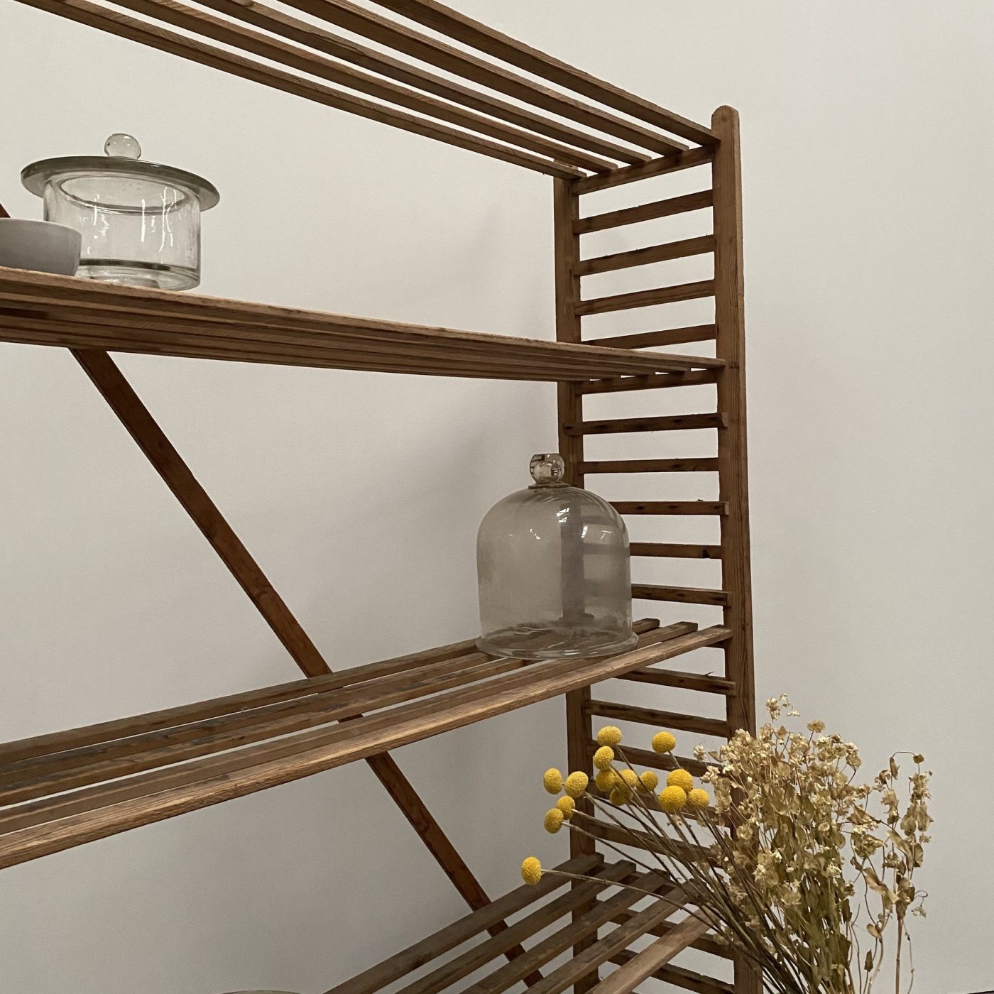 objet-vagabond-bakery-shelve0001