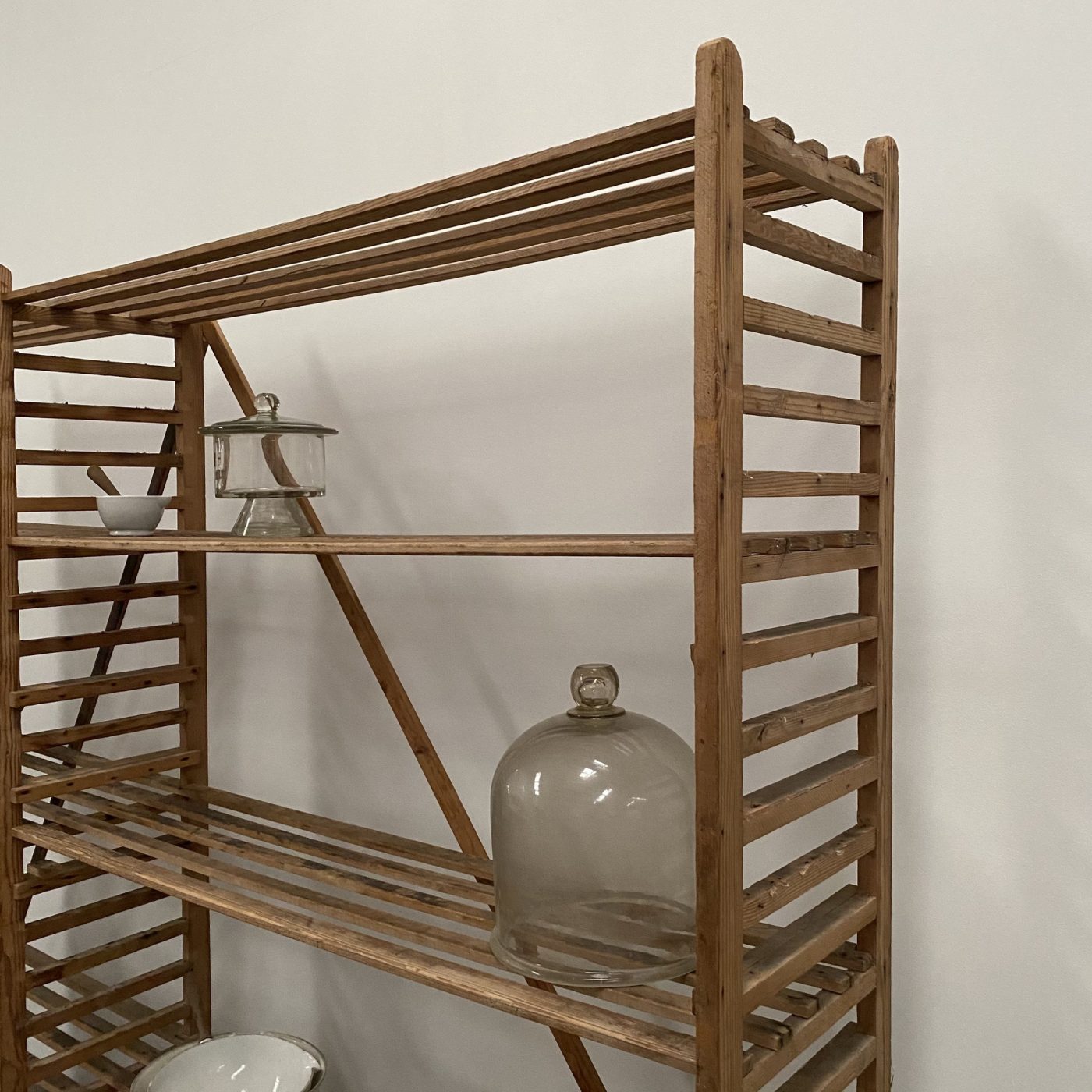 objet-vagabond-bakery-shelve0011