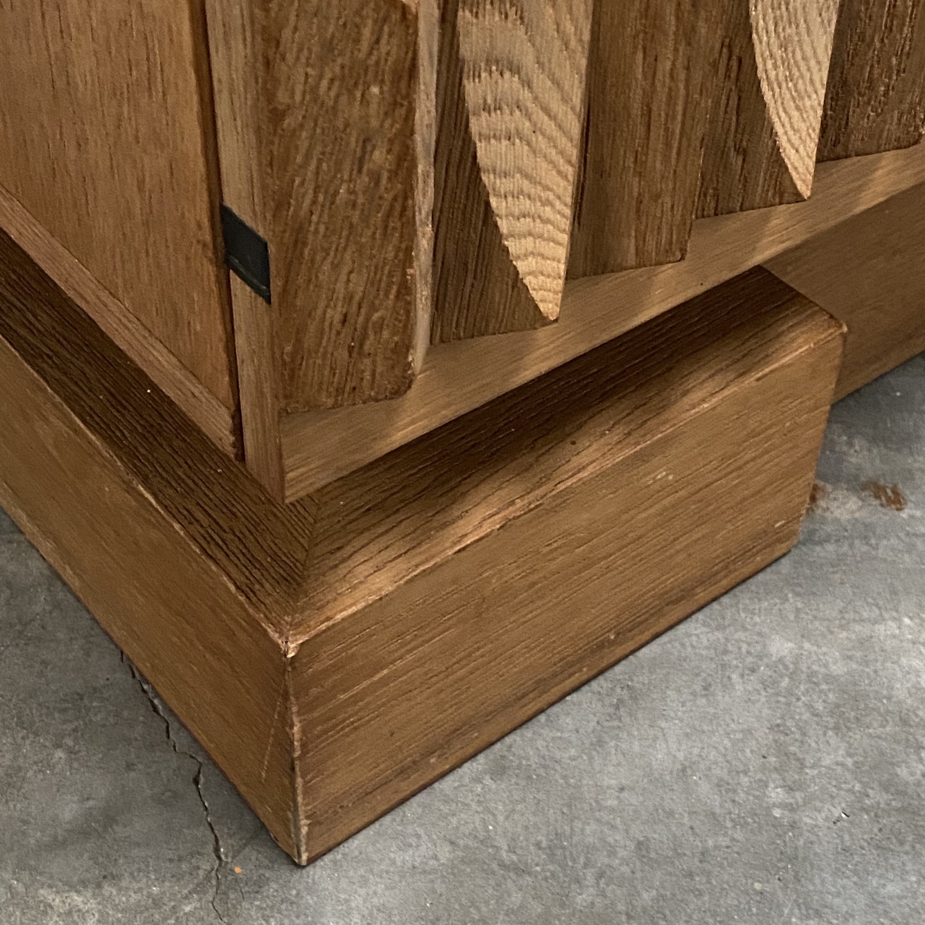 objet-vagabond-brutalist-cabinet0001