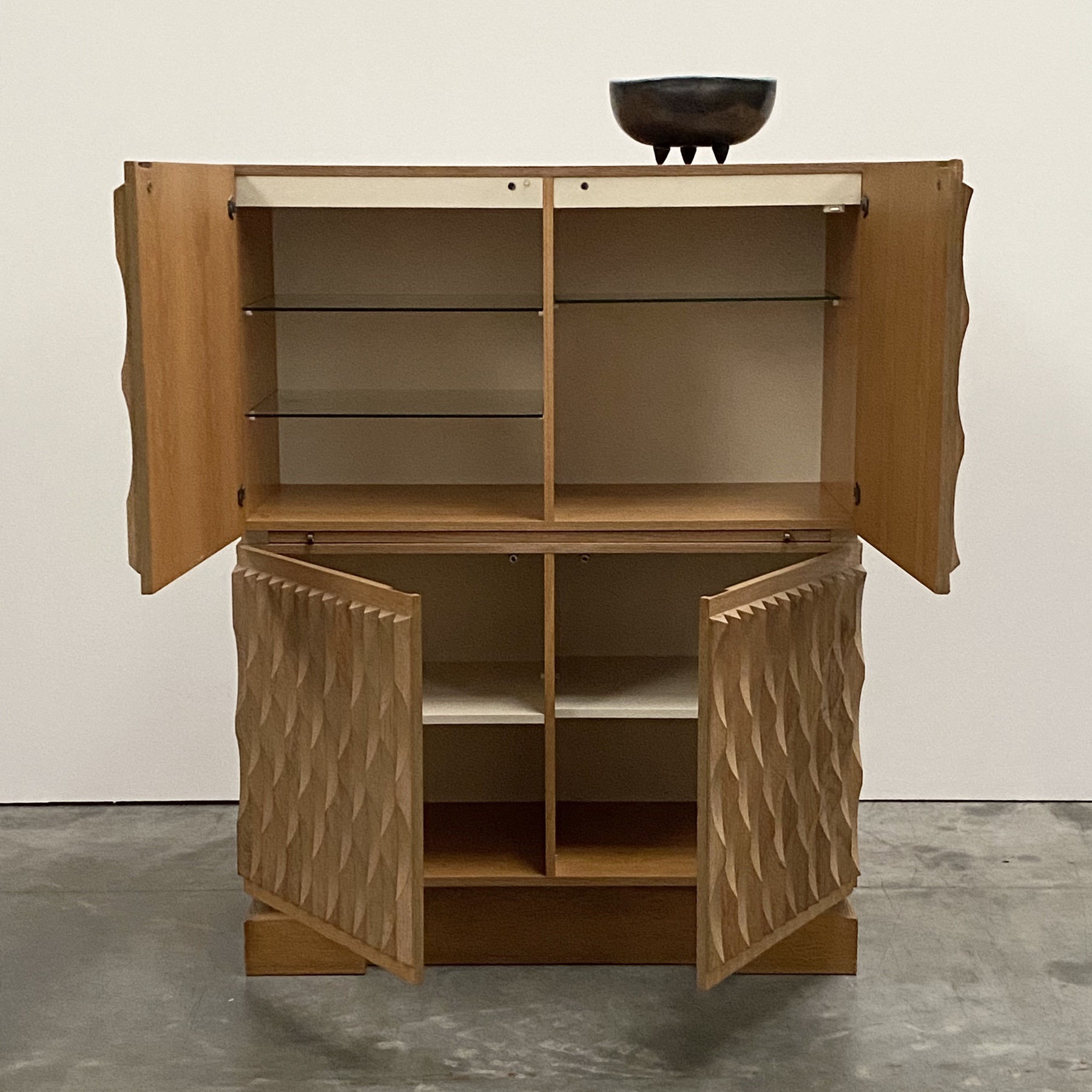 objet-vagabond-brutalist-cabinet0006