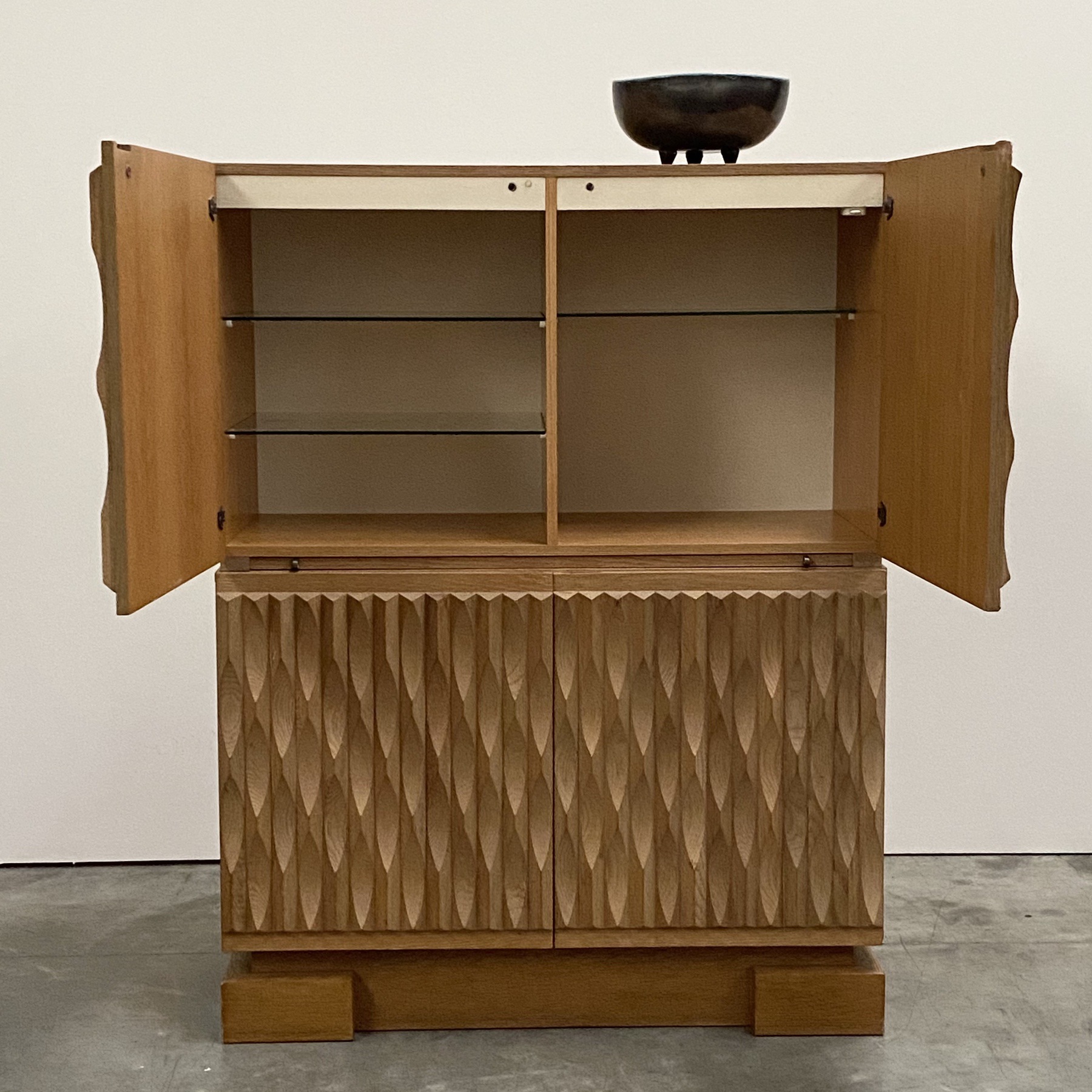 objet-vagabond-brutalist-cabinet0011