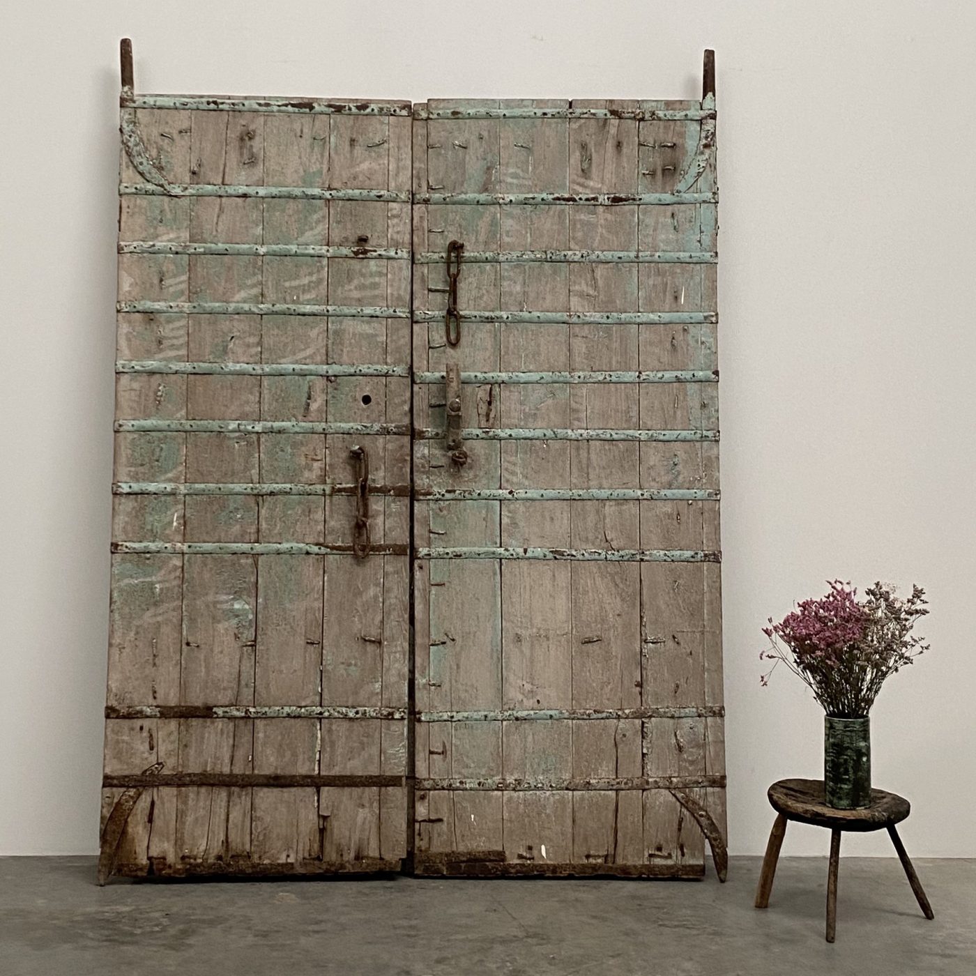 objet-vagabond-painted-doors0003