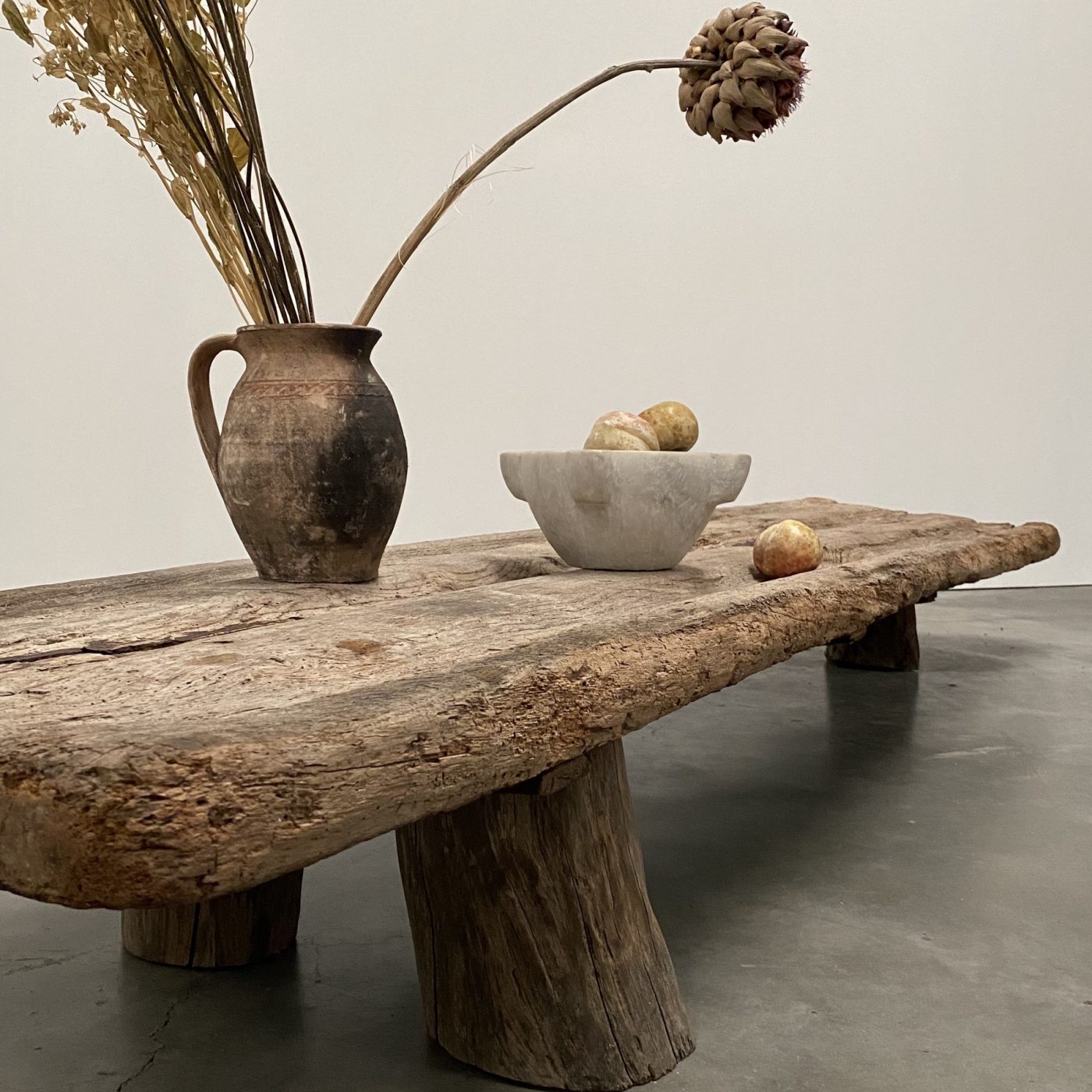 objet-vagabond-primitve-coffeetable0000