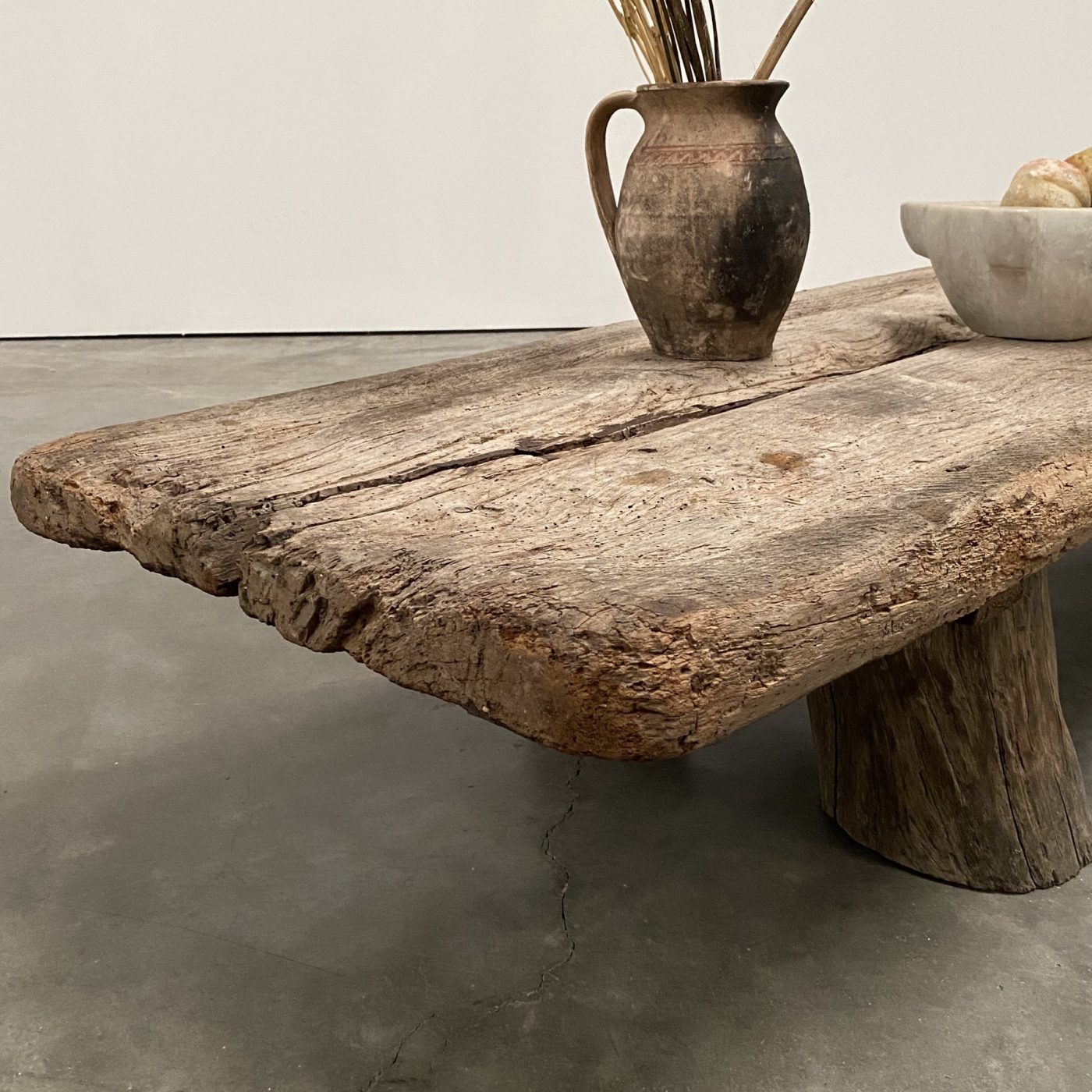 objet-vagabond-primitve-coffeetable0012