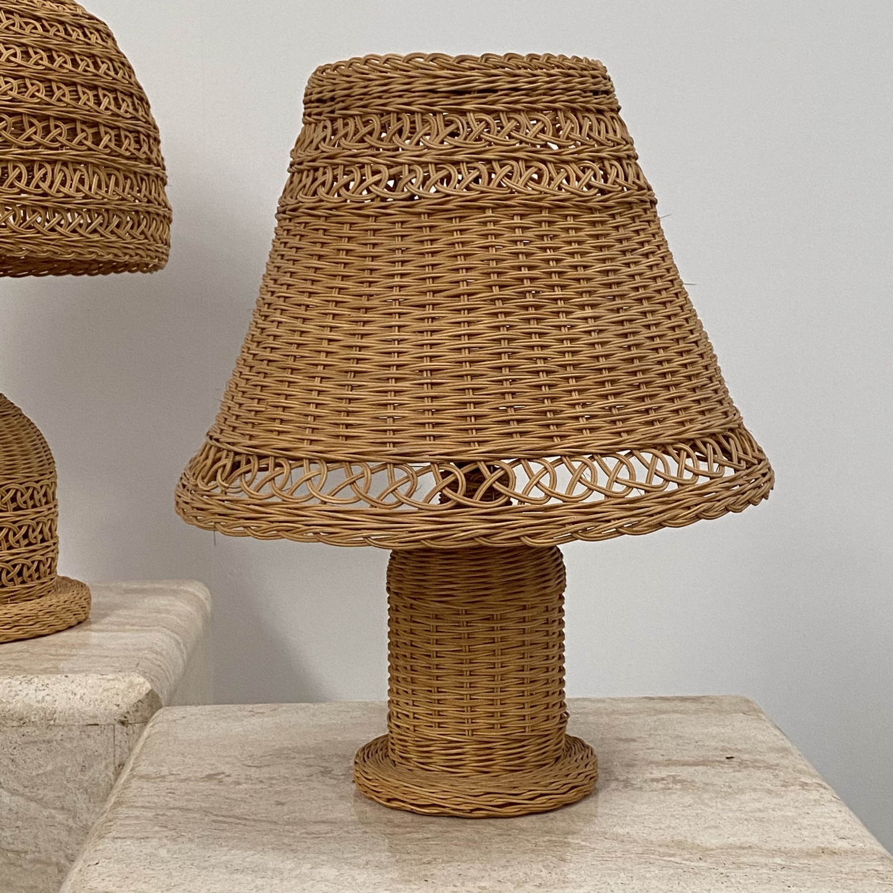 objet-vagabond-rattan-lamps0007