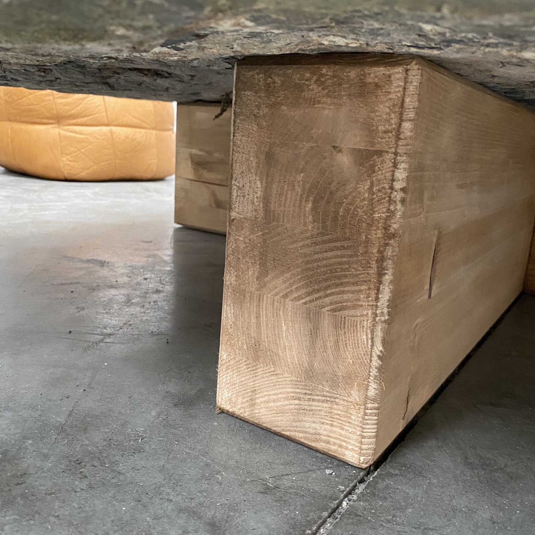 objet-vagabond-stone-coffeetable0003