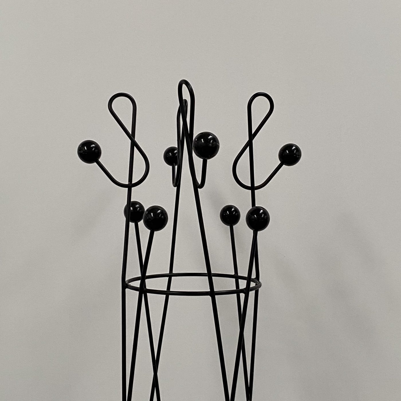 objet-vagabond-vintage-coatrack0004