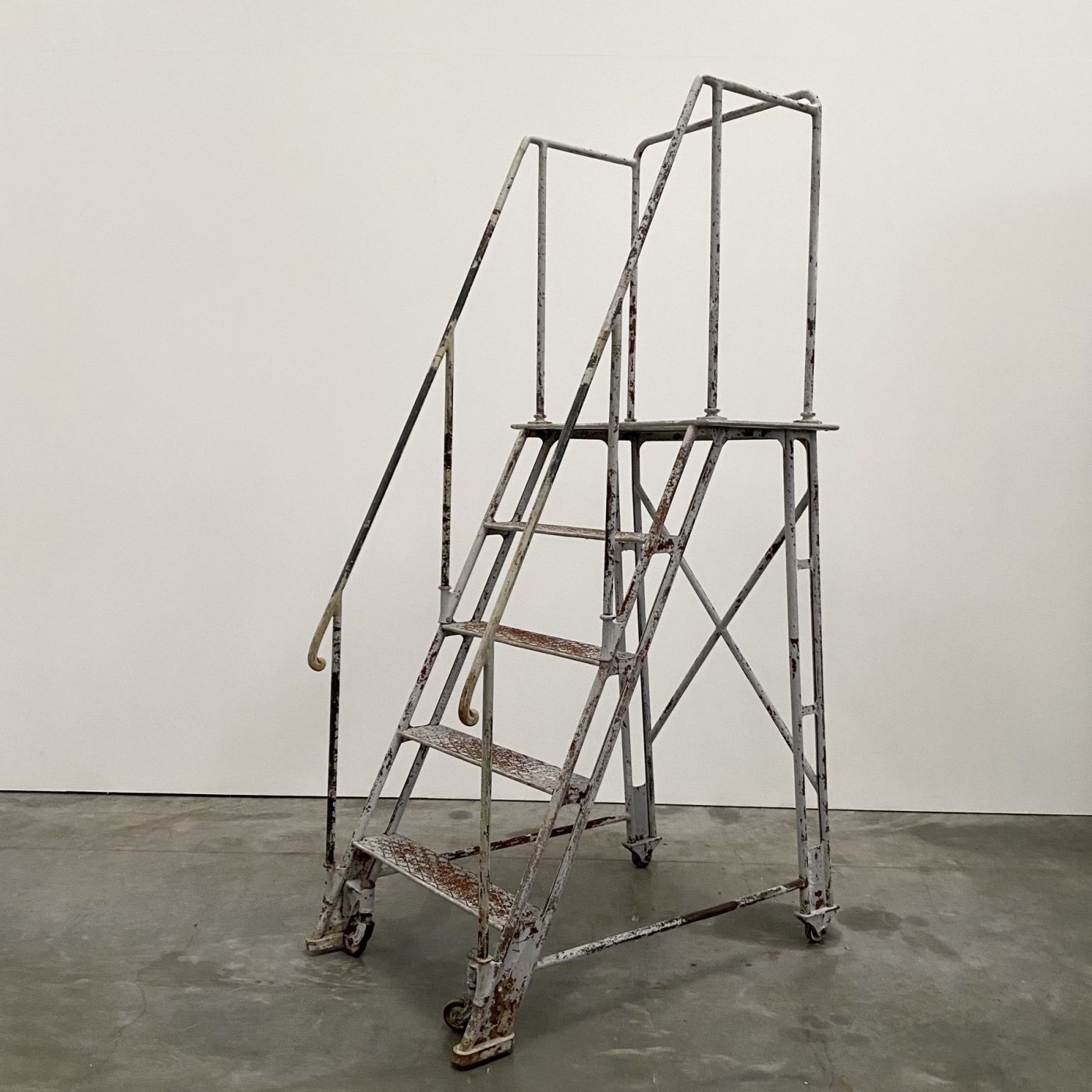 objet-vagabond-bank-stepladder0000