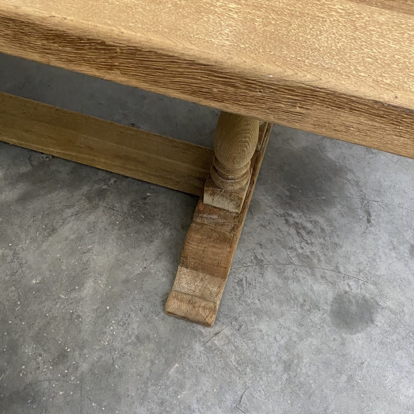 objet-vagabond-oak-table0000