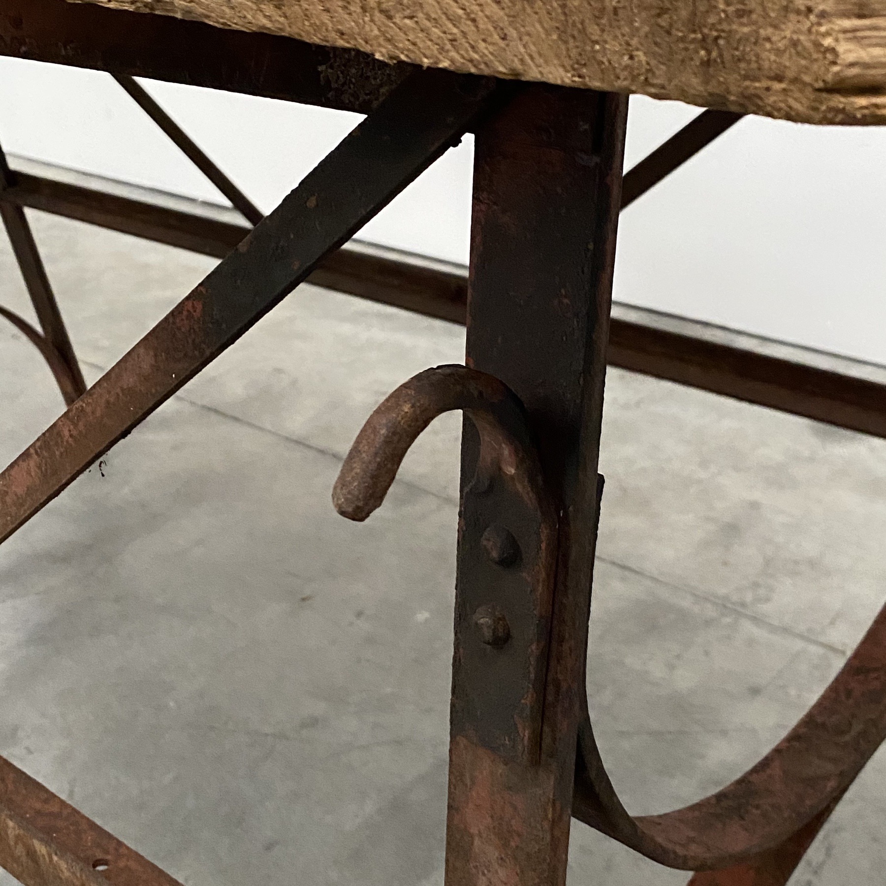 objet-vagabond-primitive-table0000