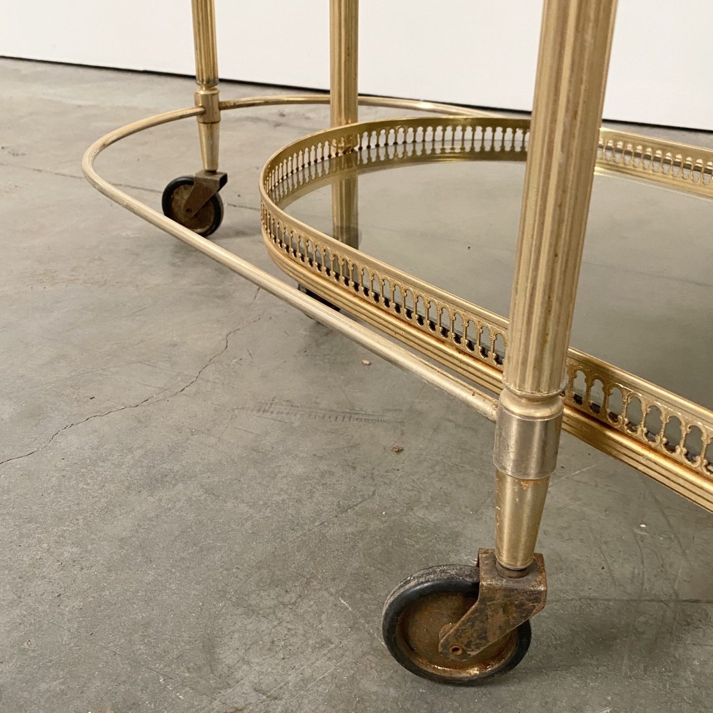 objet-vagabond-brass-tables0000