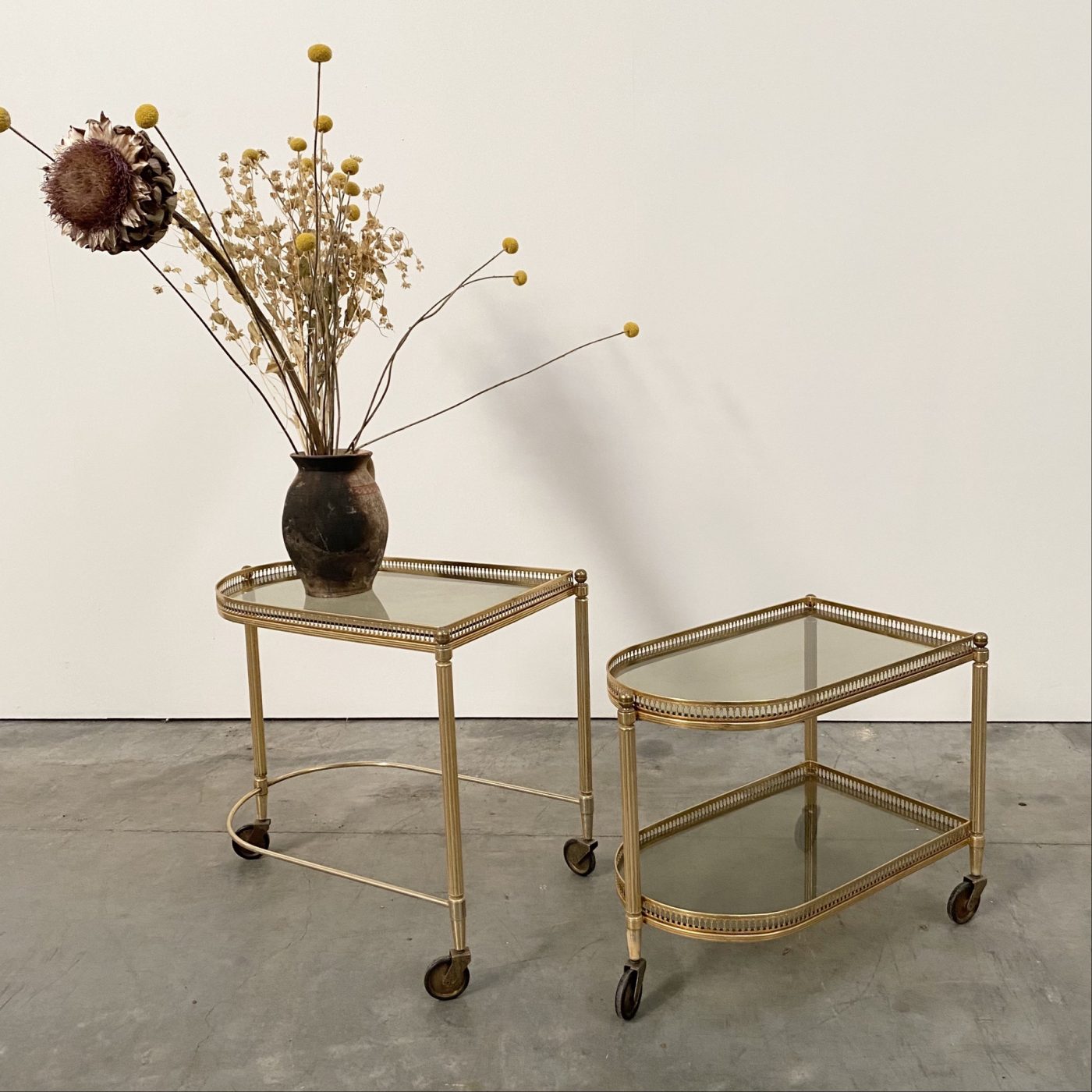 objet-vagabond-brass-tables0007