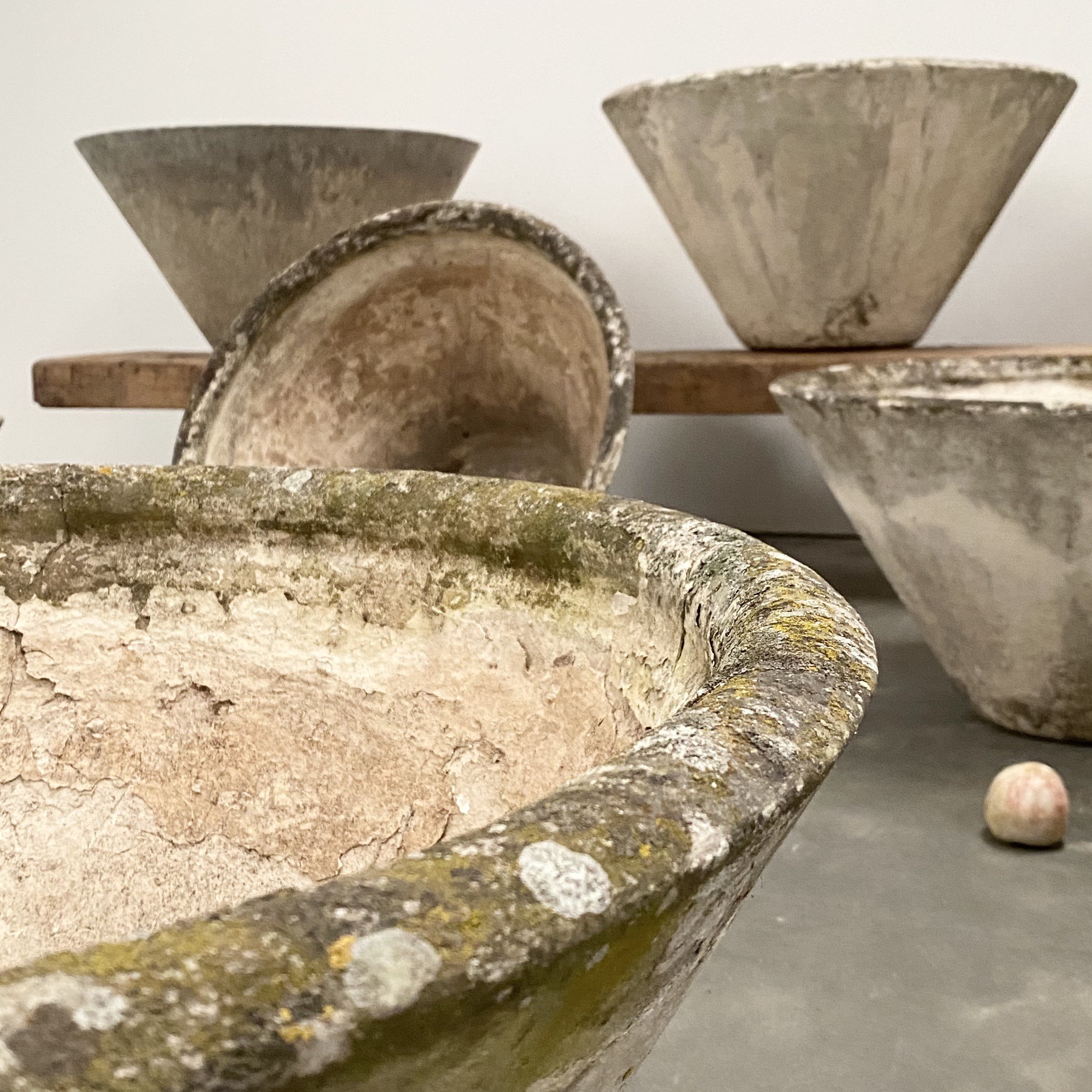 objet-vagabond-concrete-planters0003