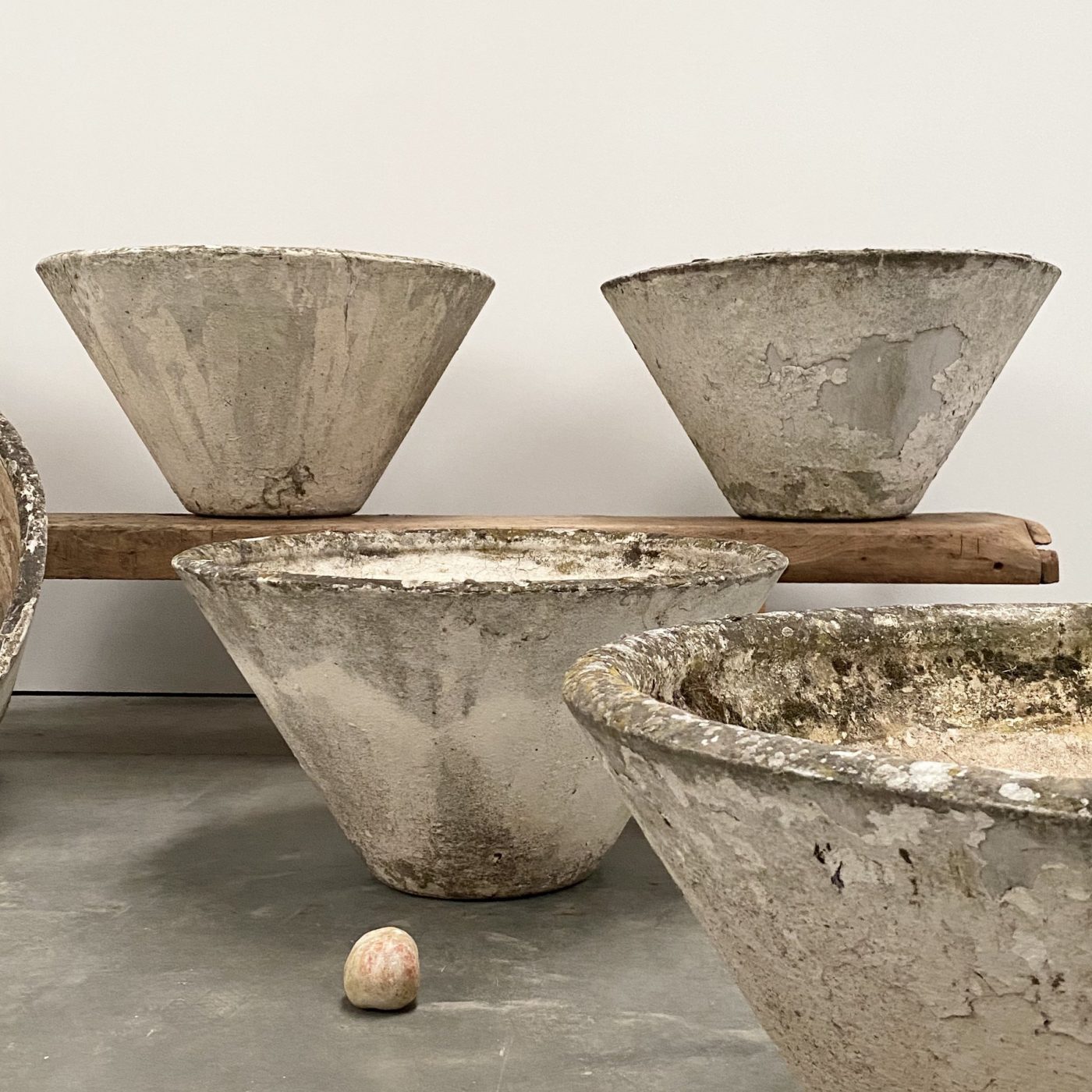 objet-vagabond-concrete-planters0004