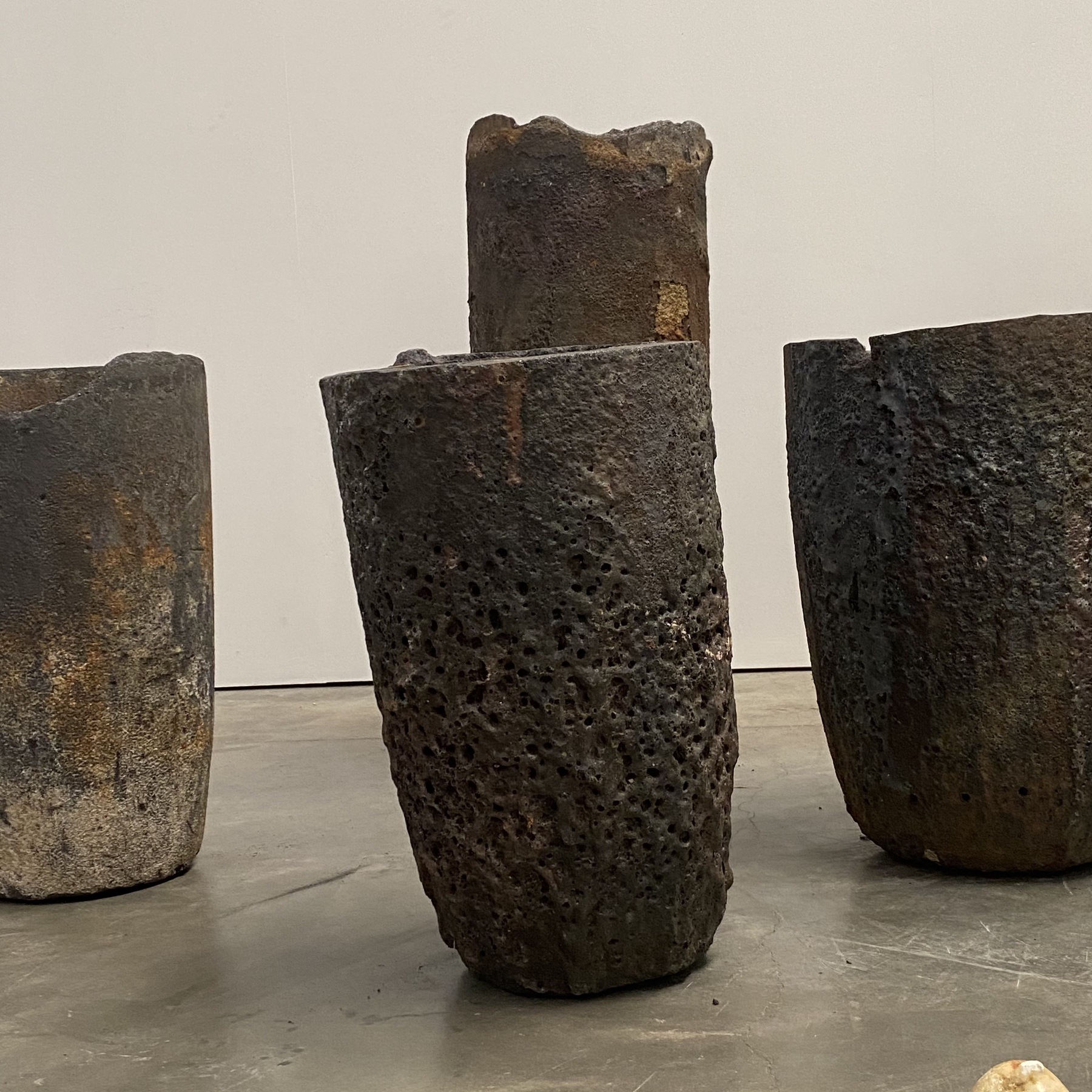 objet-vagabond-foundry-pots0003