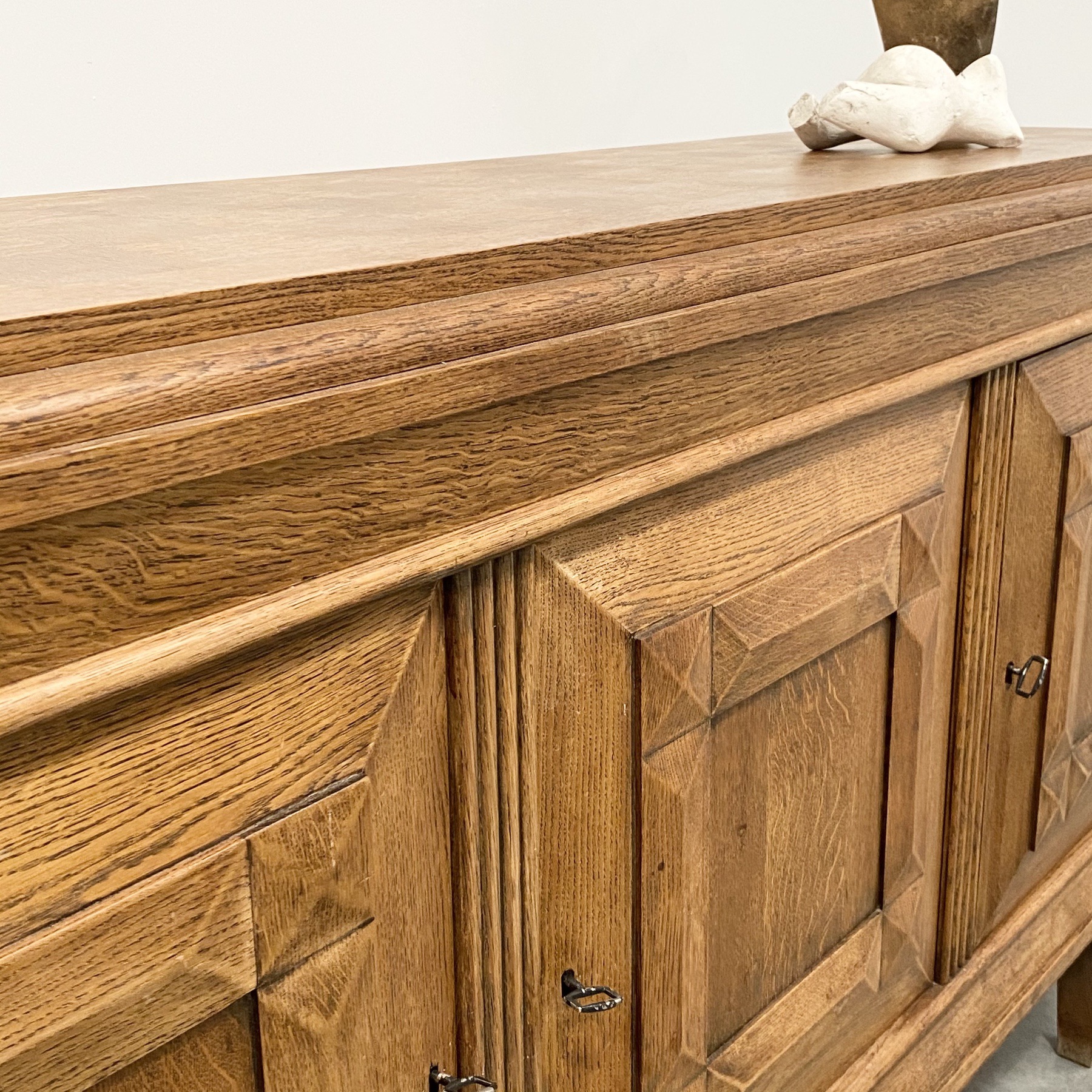 objet-vagabond-french-sideboard0006