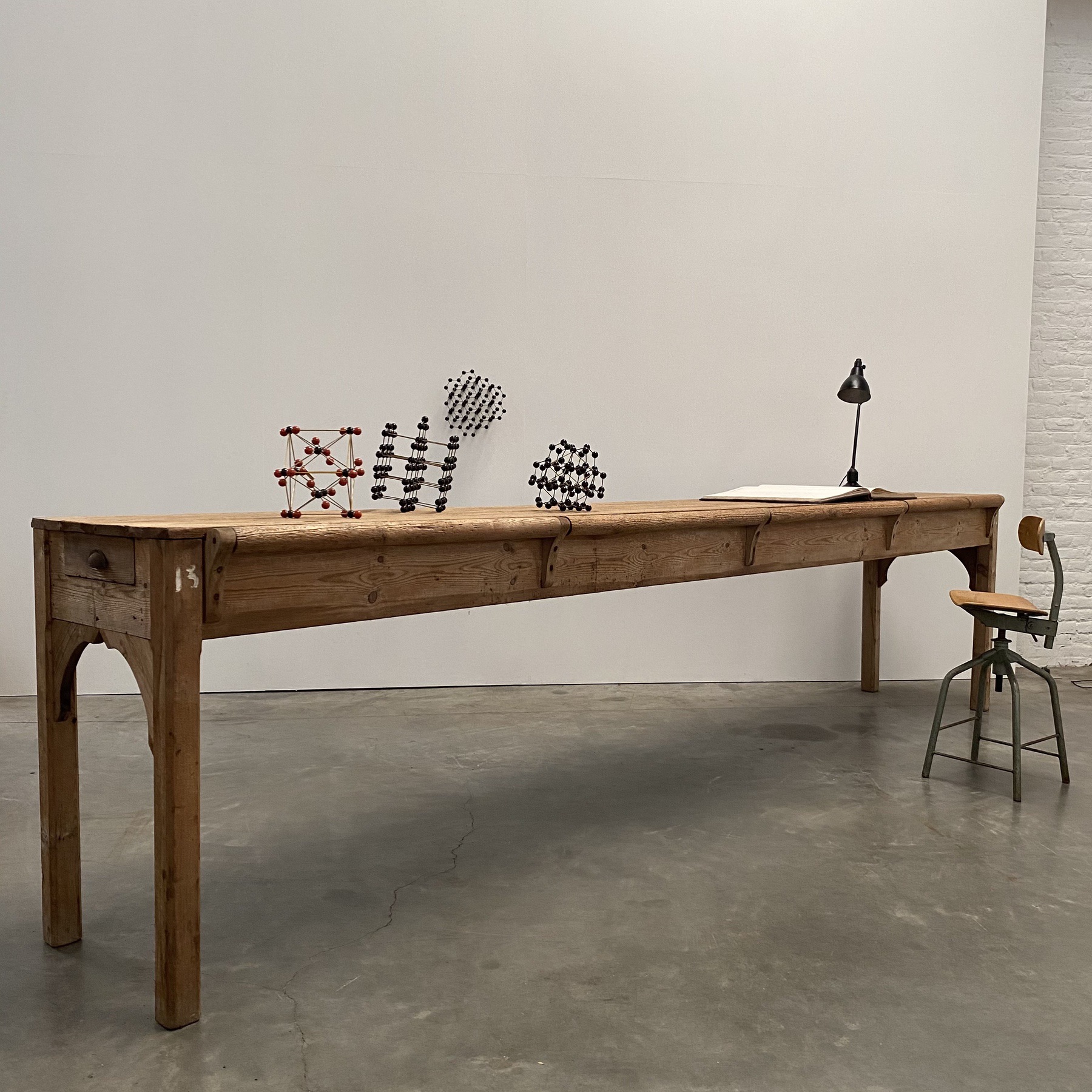 objet-vagabond-large-worktable0001