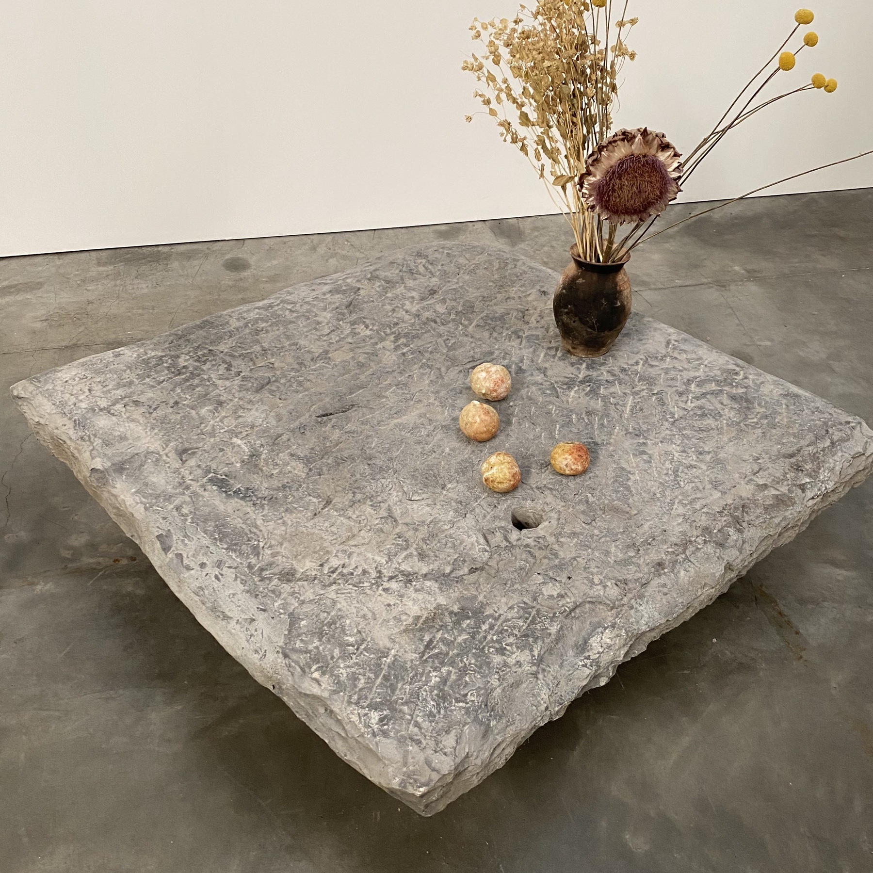 objet-vagabond-primitive-coffeetable0004