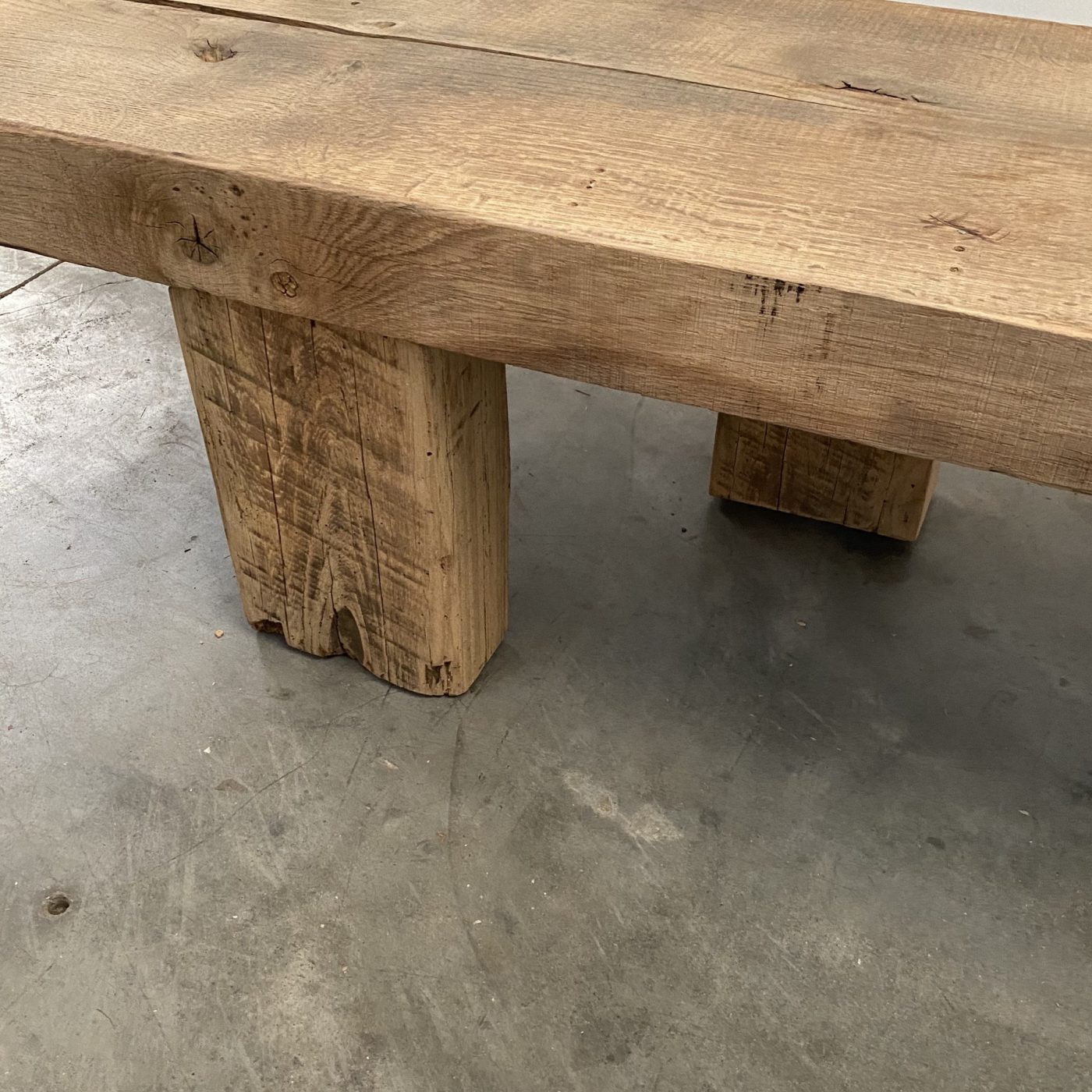 objet-vagabond-primitive-low-table0003