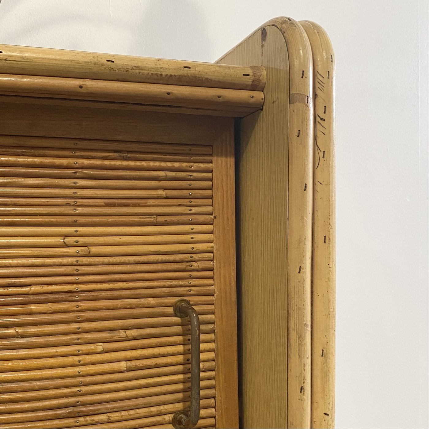 objet-vagabond-rattan-sideboard0005