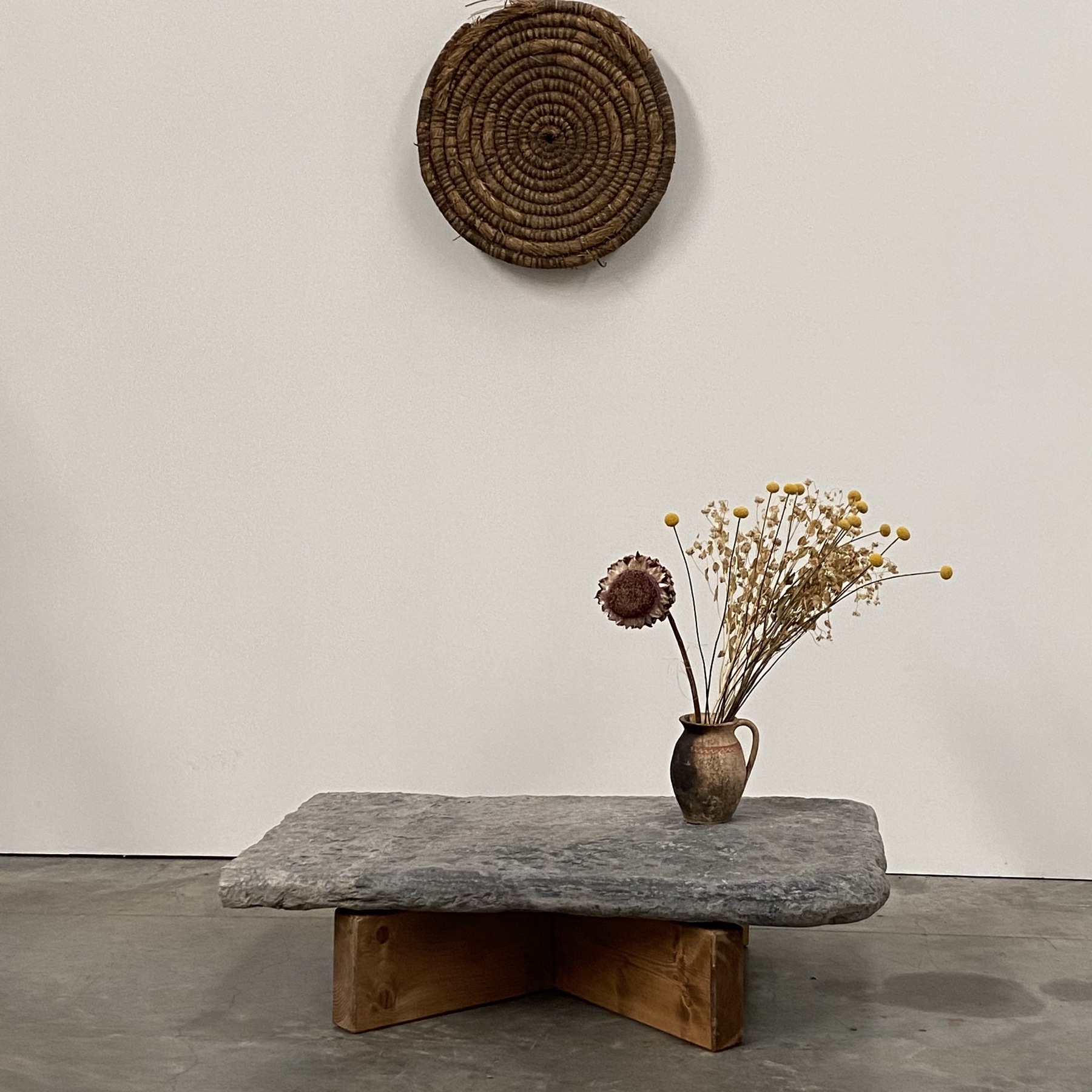 objet-vagabond-stone-table0003