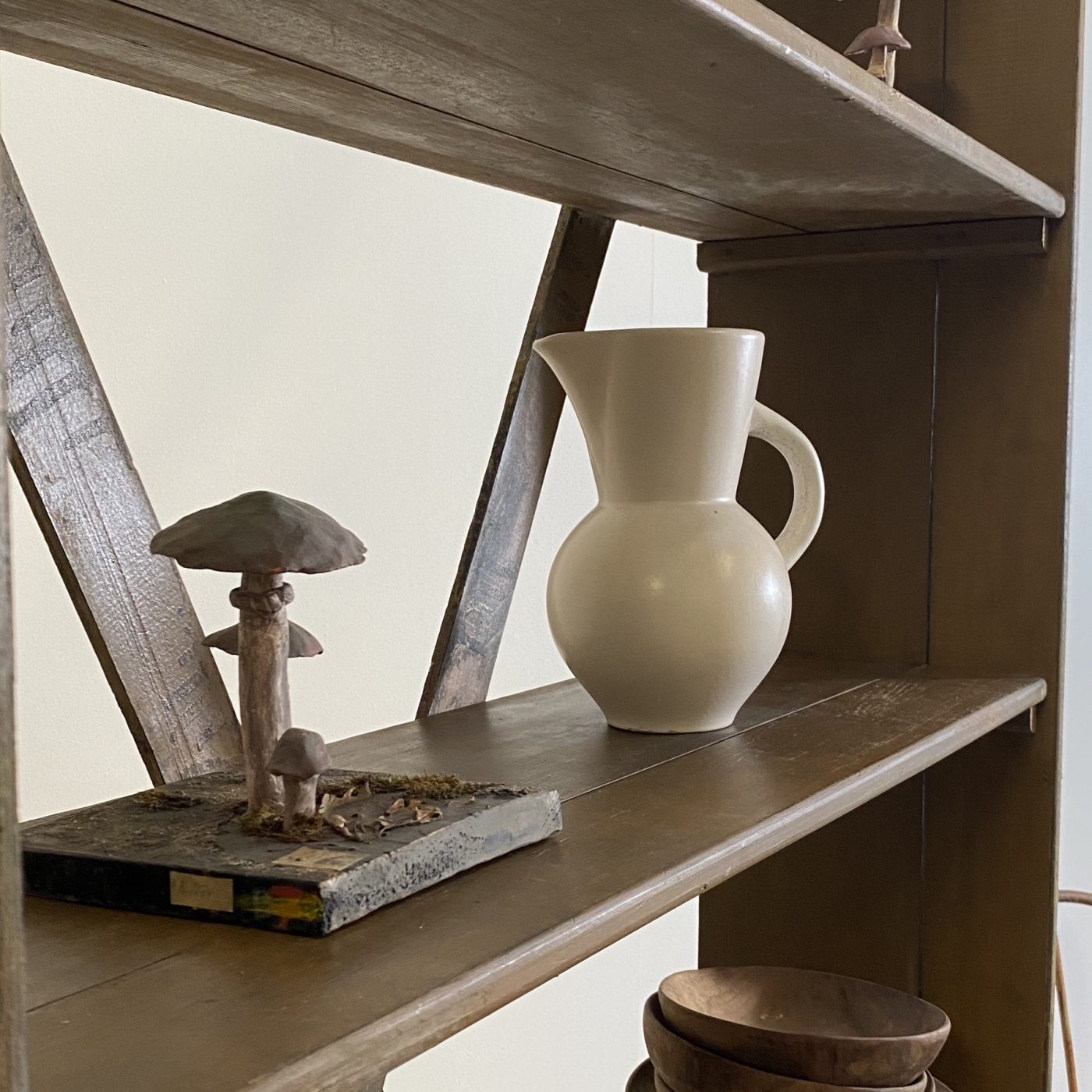 objet-vagabond-wooden-shelf0000