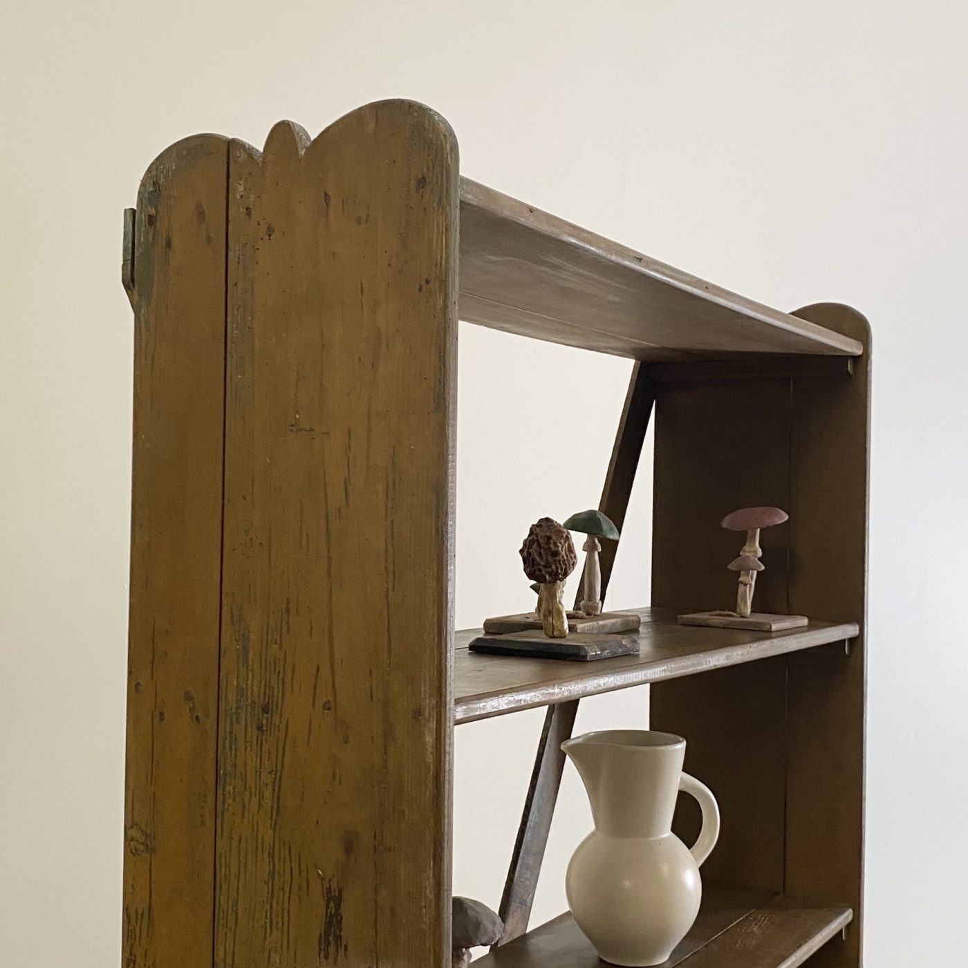 objet-vagabond-wooden-shelf0001