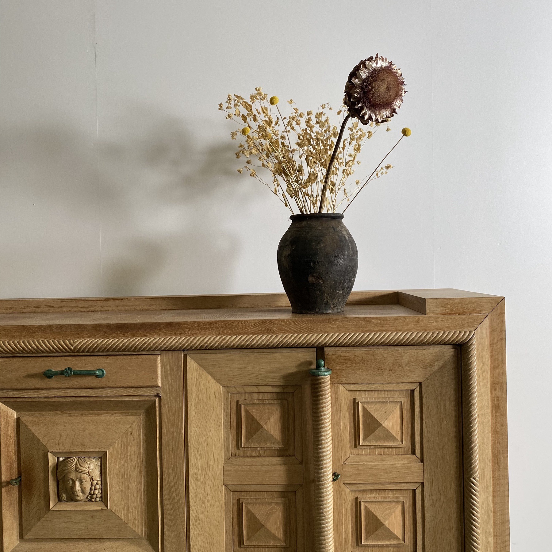 objet-vagabond-1940-sideboard0002