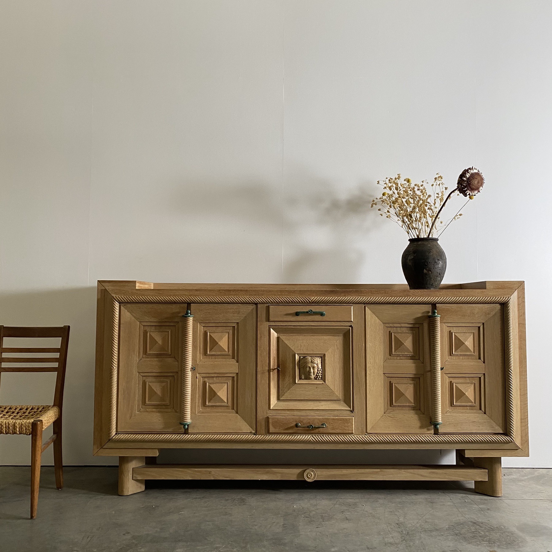 objet-vagabond-1940-sideboard0005