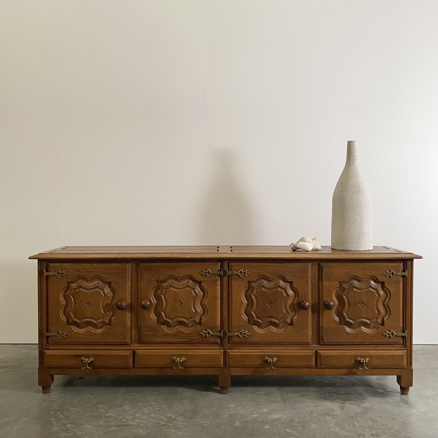 objet-vagabond-brutalist-sideboard0001