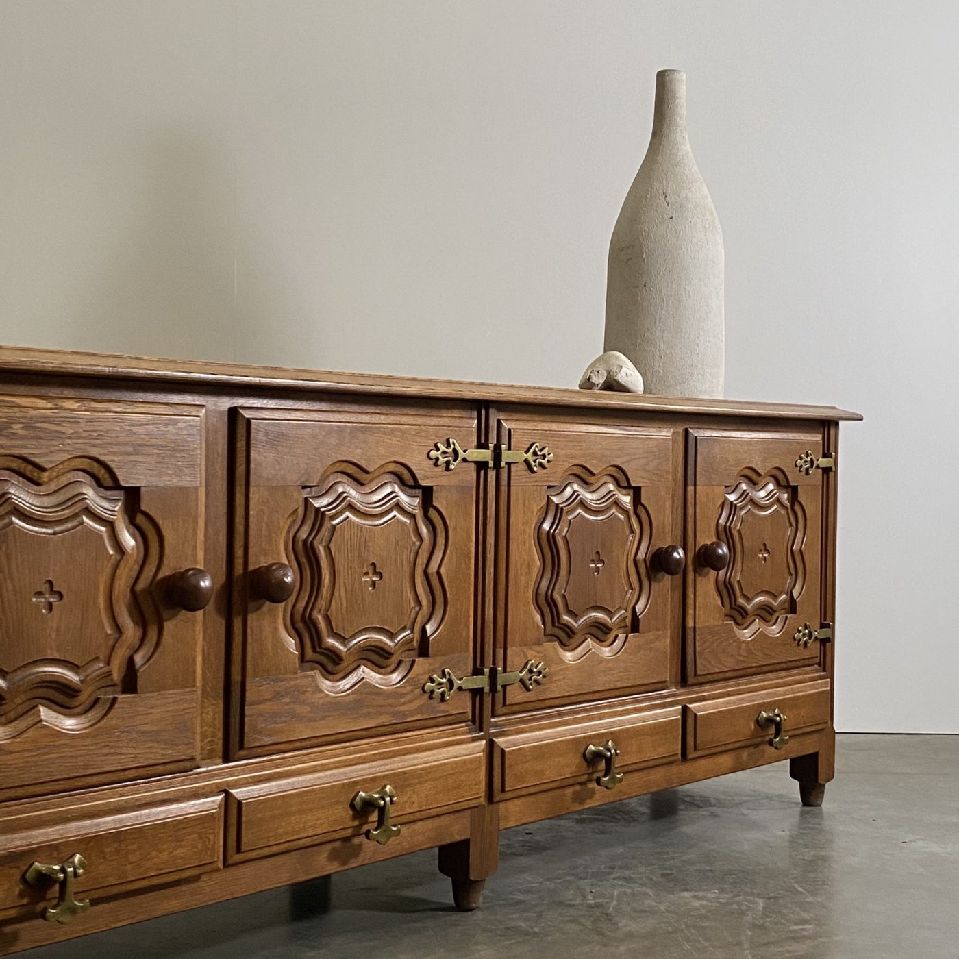 objet-vagabond-brutalist-sideboard0009