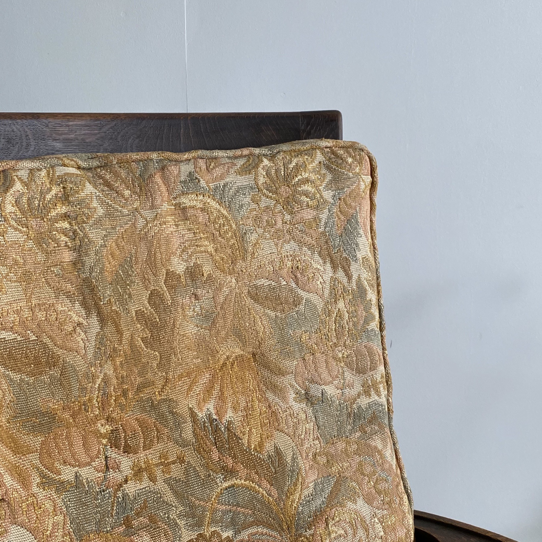 objet-vagabond-guilerme-armchair0000