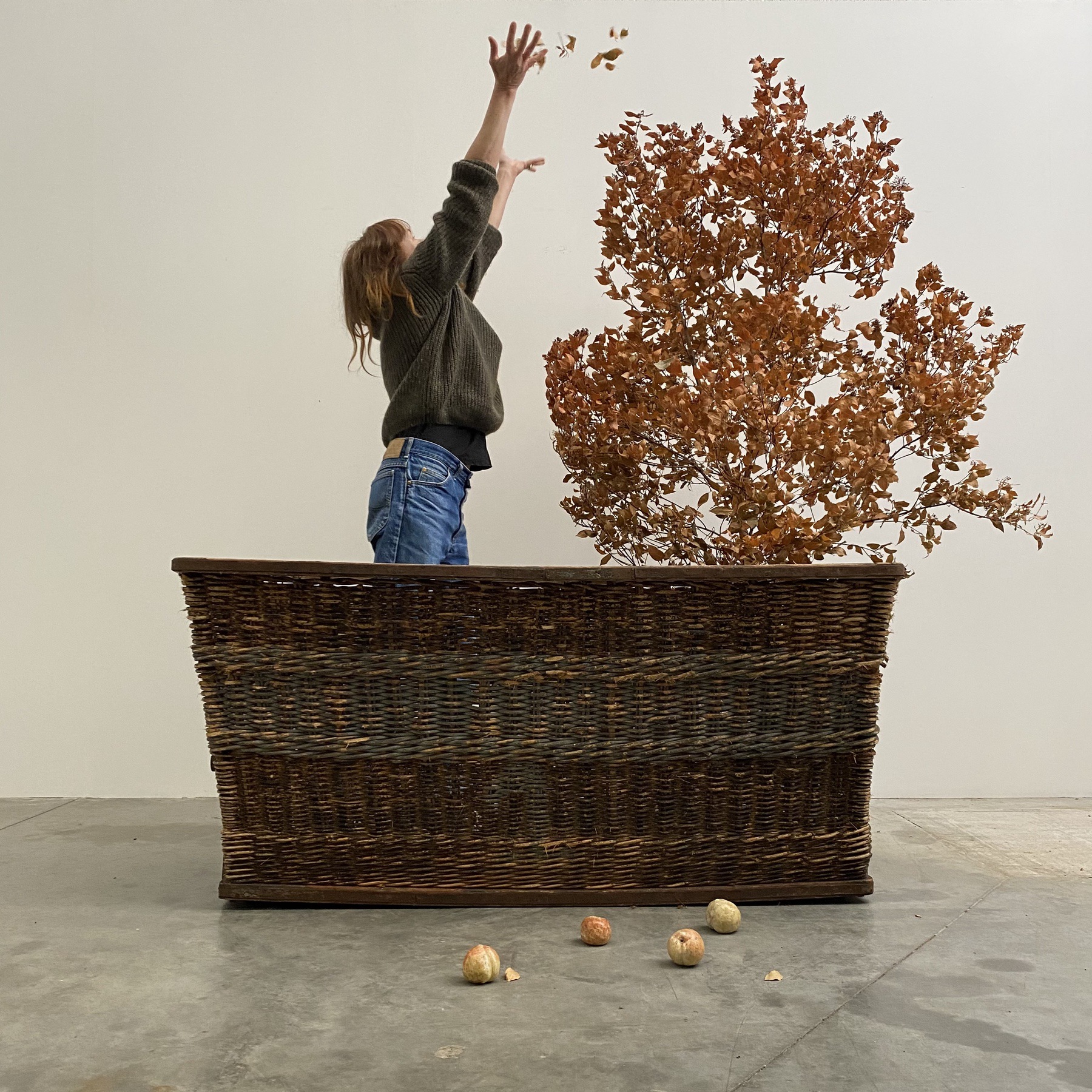 objet-vagabond-huge-basket0006