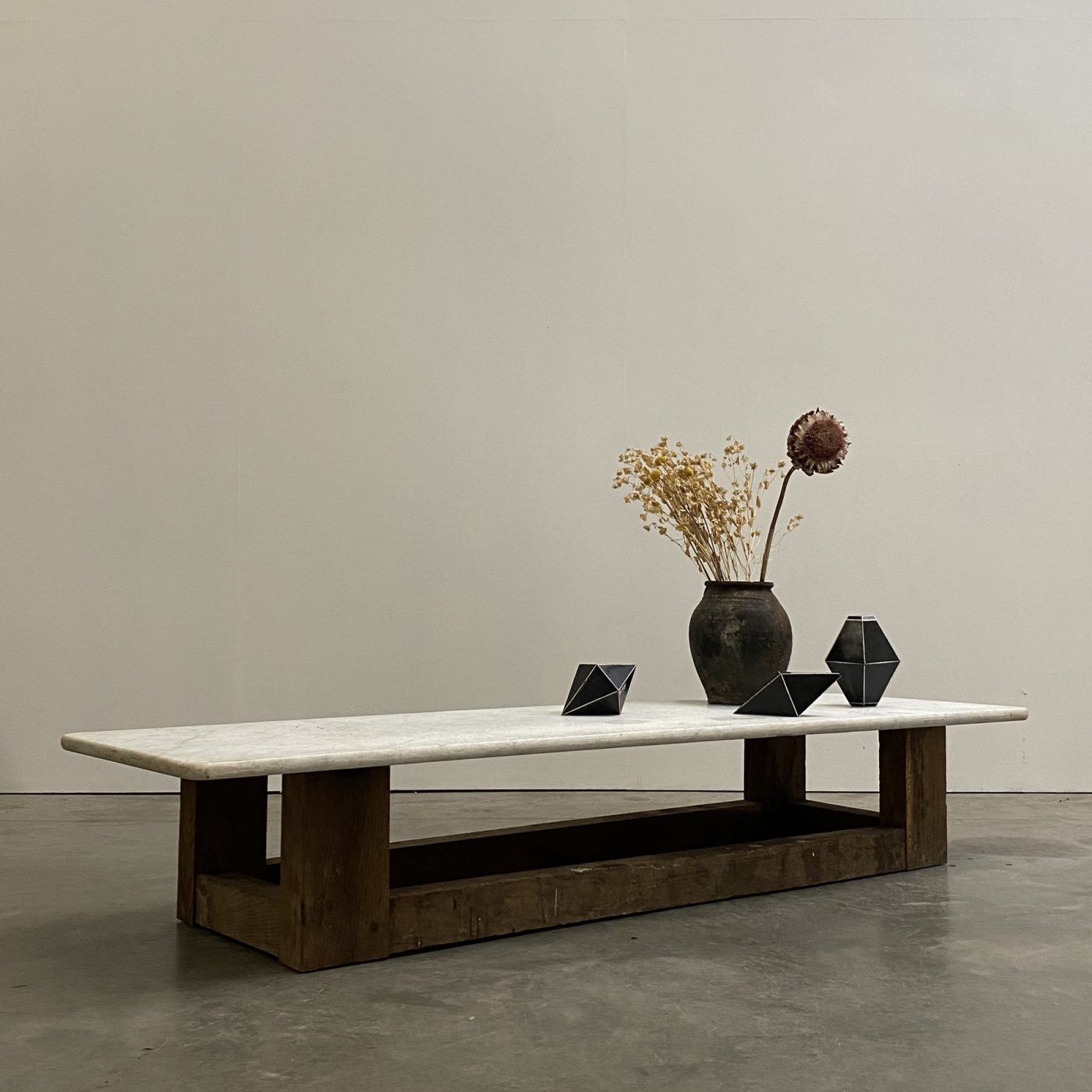 objet-vagabond-marble-table0006