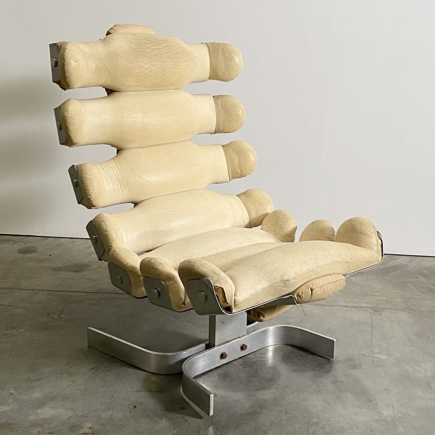 objet-vagabond-midcentury-chair0004