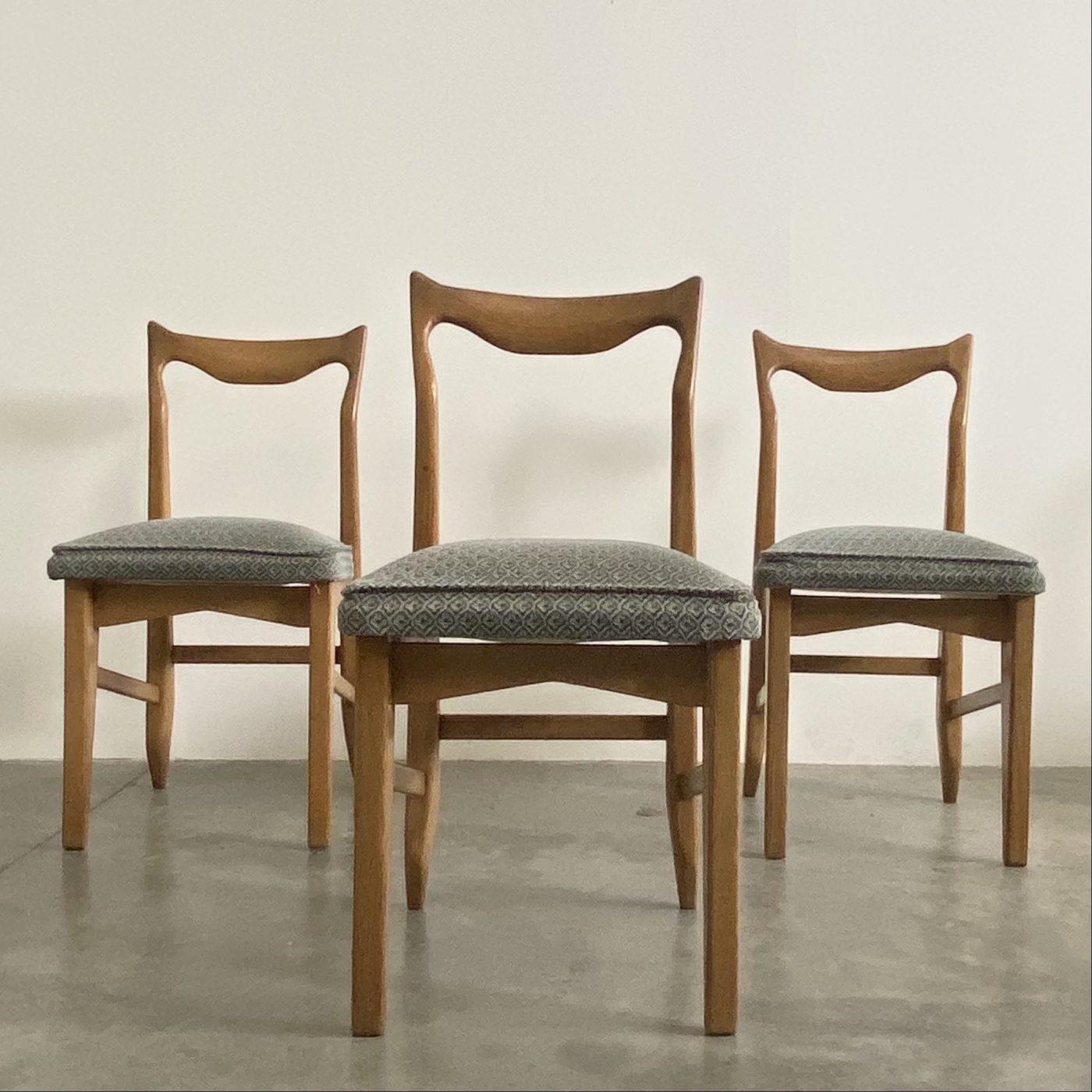 objet-vagabond-midcentury-chairs0000