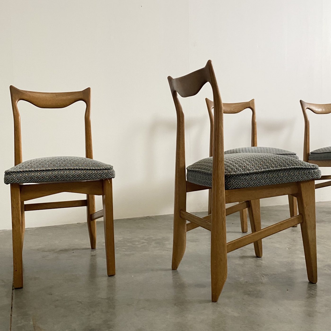 objet-vagabond-midcentury-chairs0001