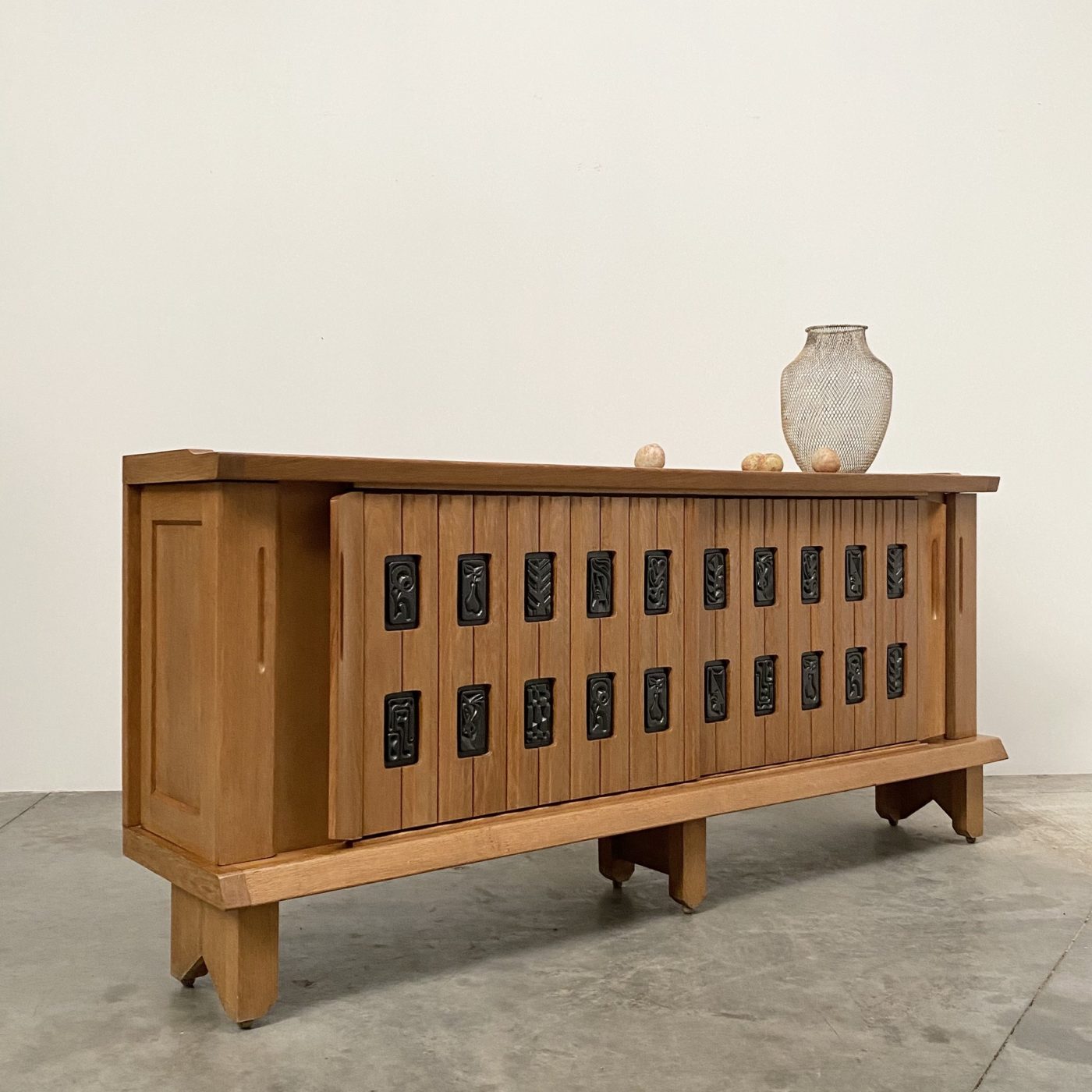 objet-vagabond-midcentury-sideboard0005